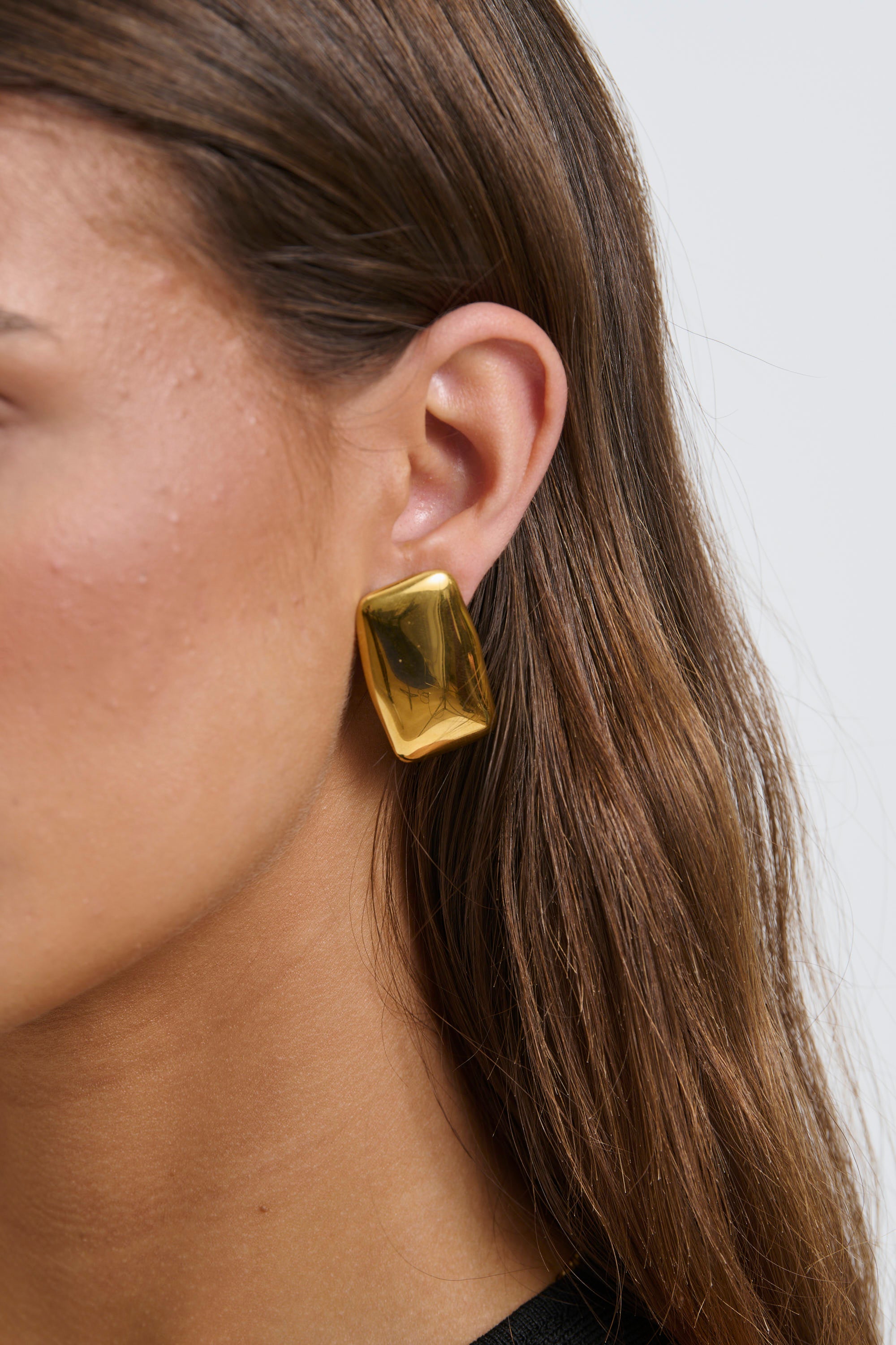 Square Bar Earrings Gold