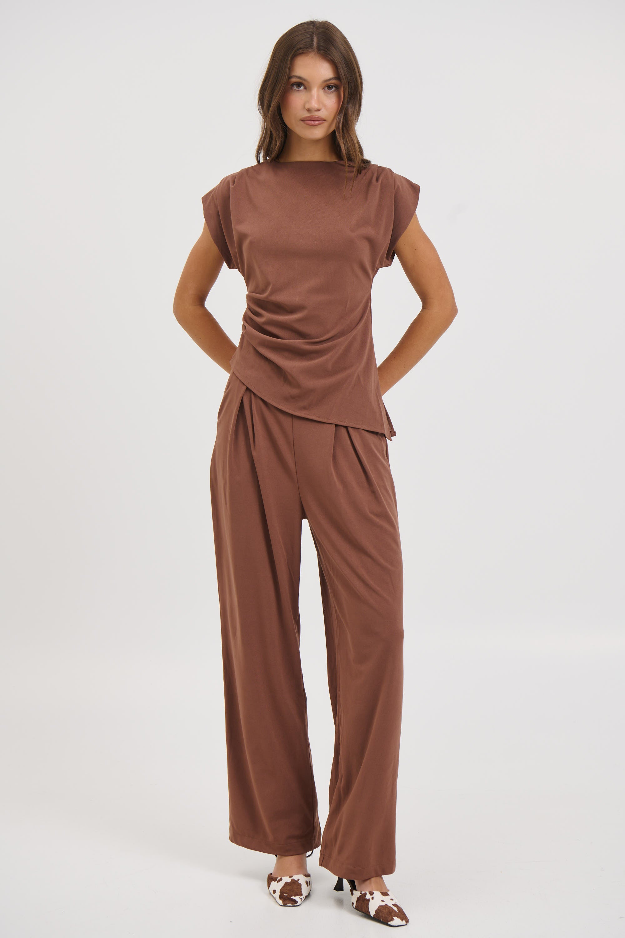 Sara Top Chocolate