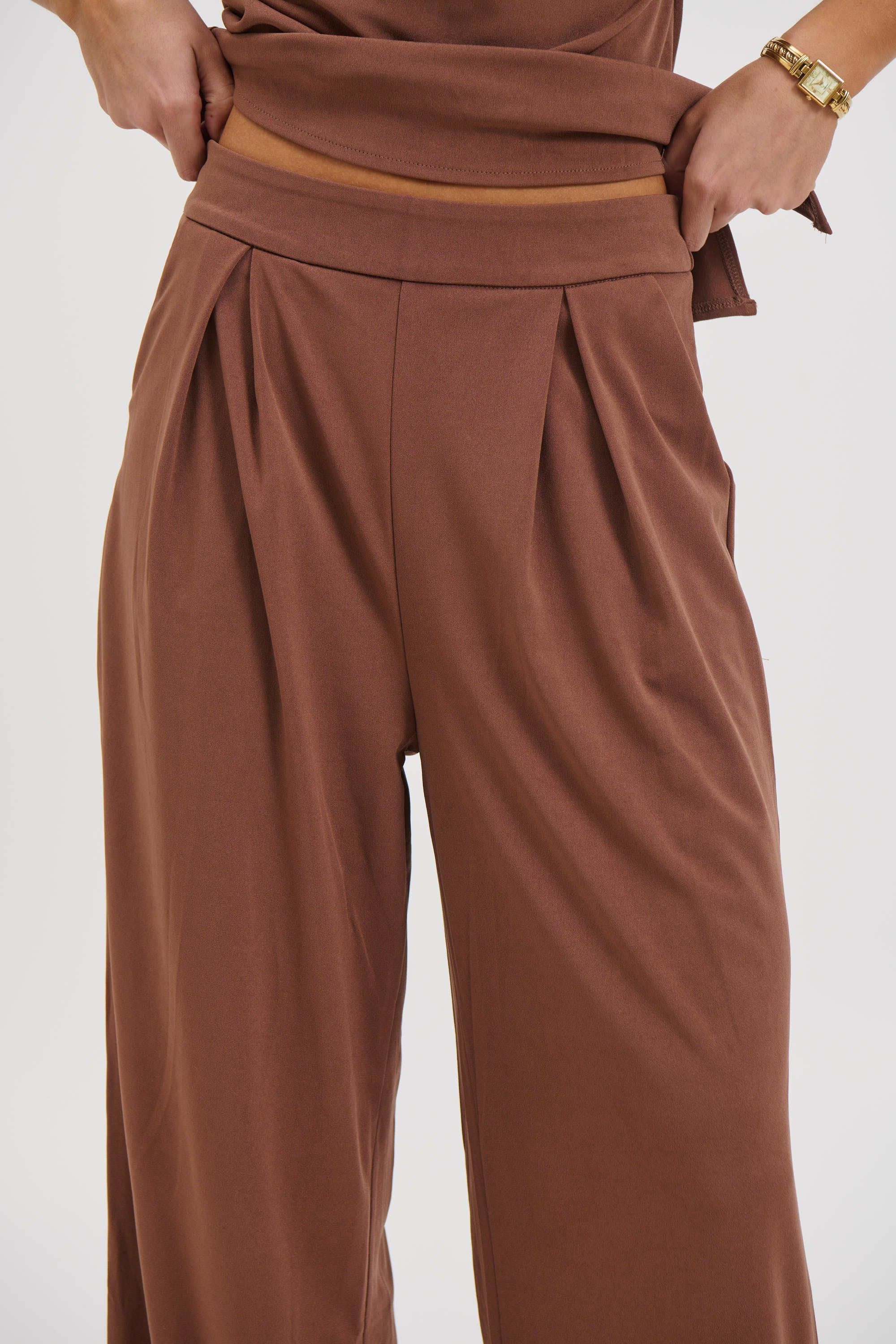 Sara Pant Chocolate