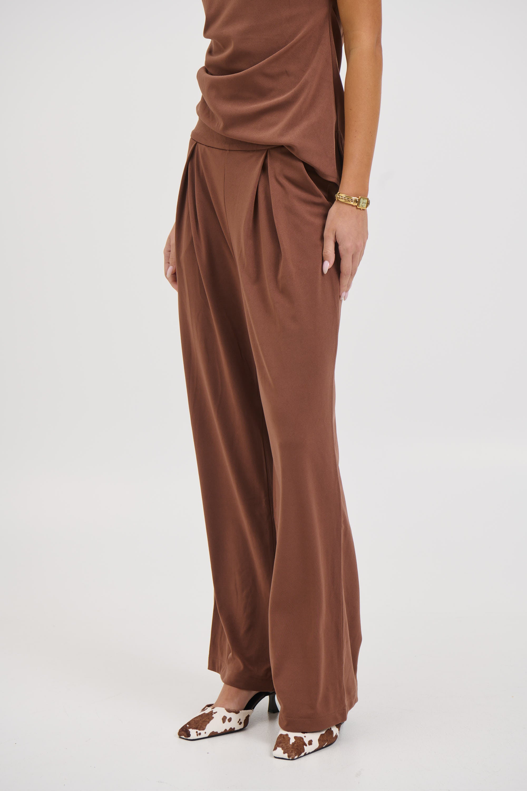Sara Pant Chocolate