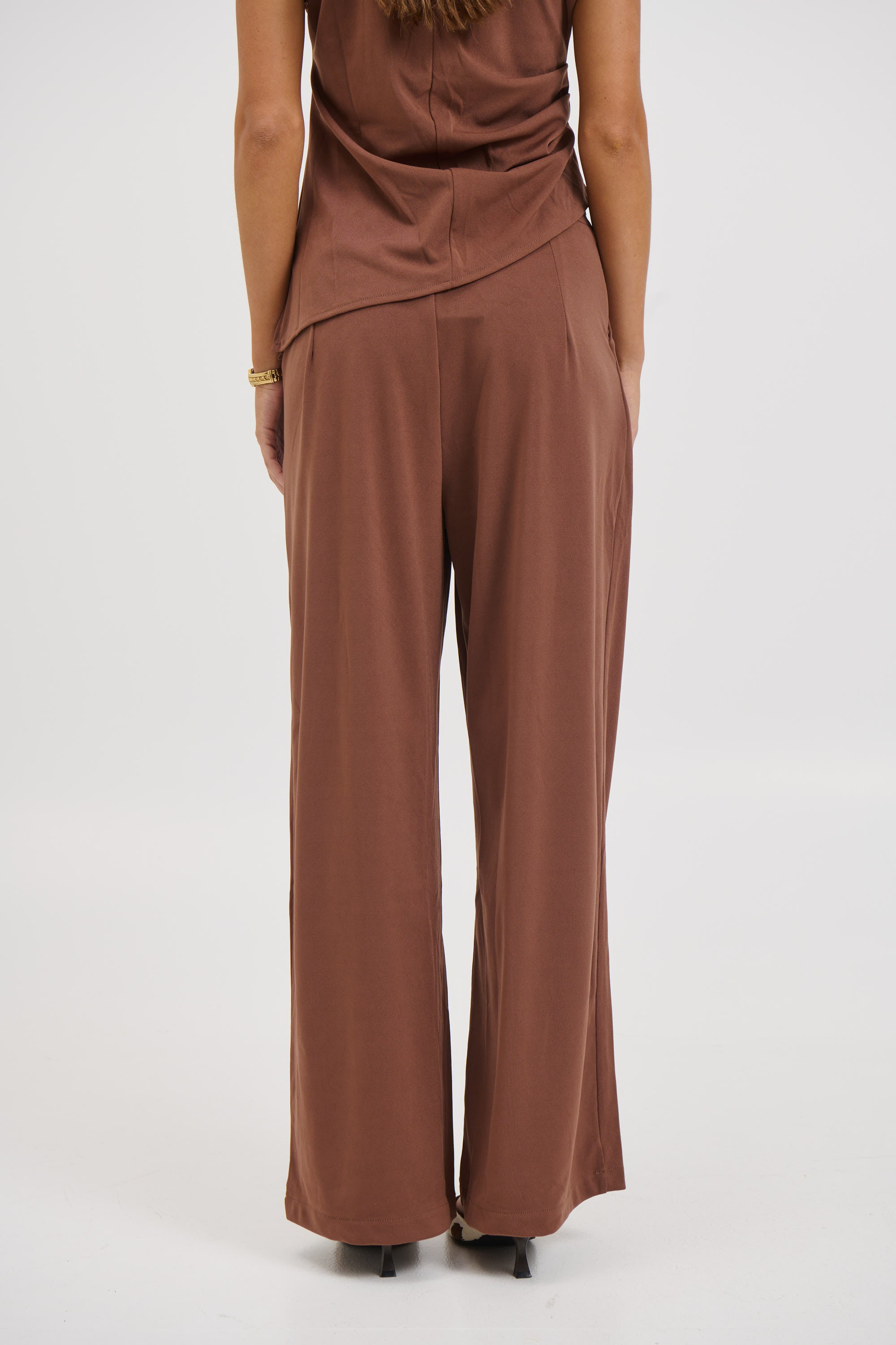 Sara Pant Chocolate