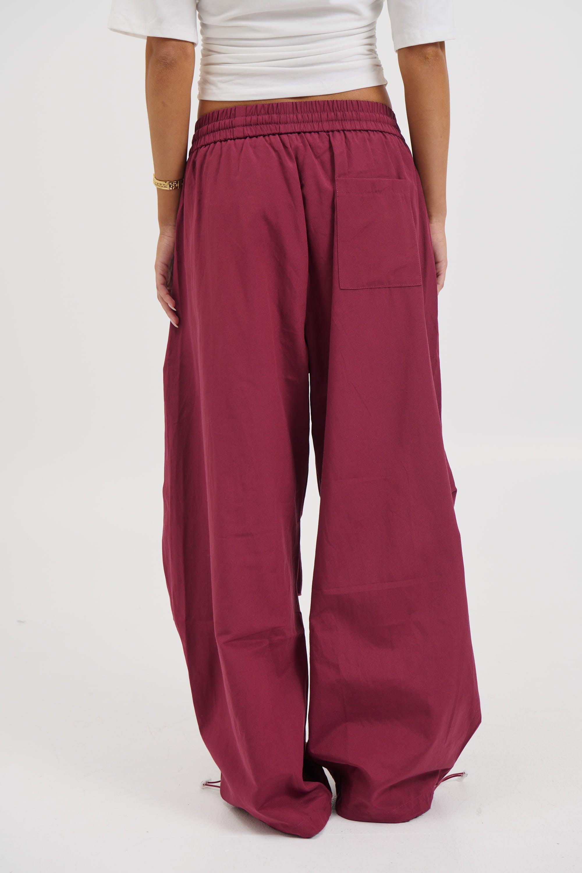 Lavinia Pant Wine