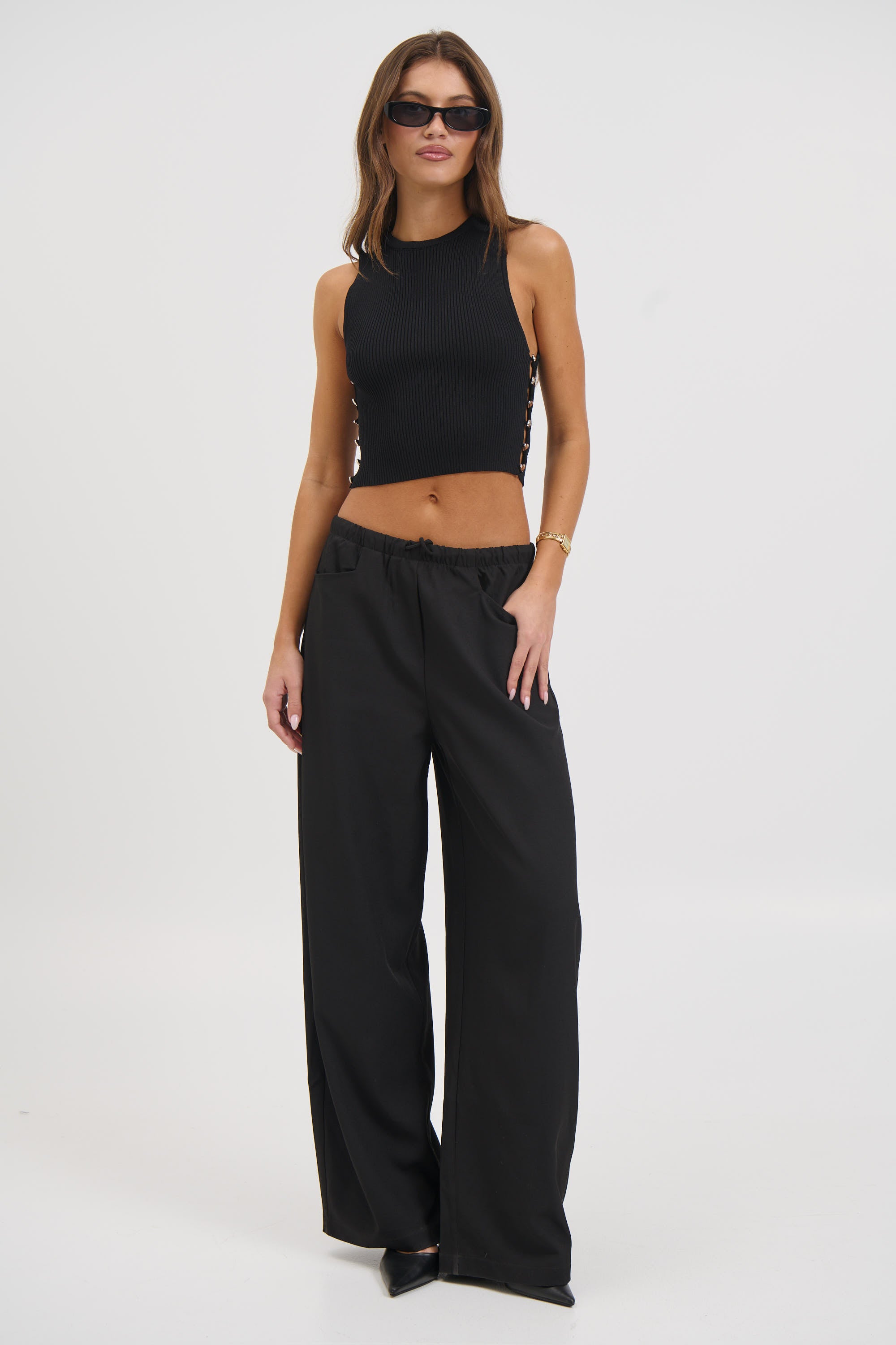 Izzie Crop Black