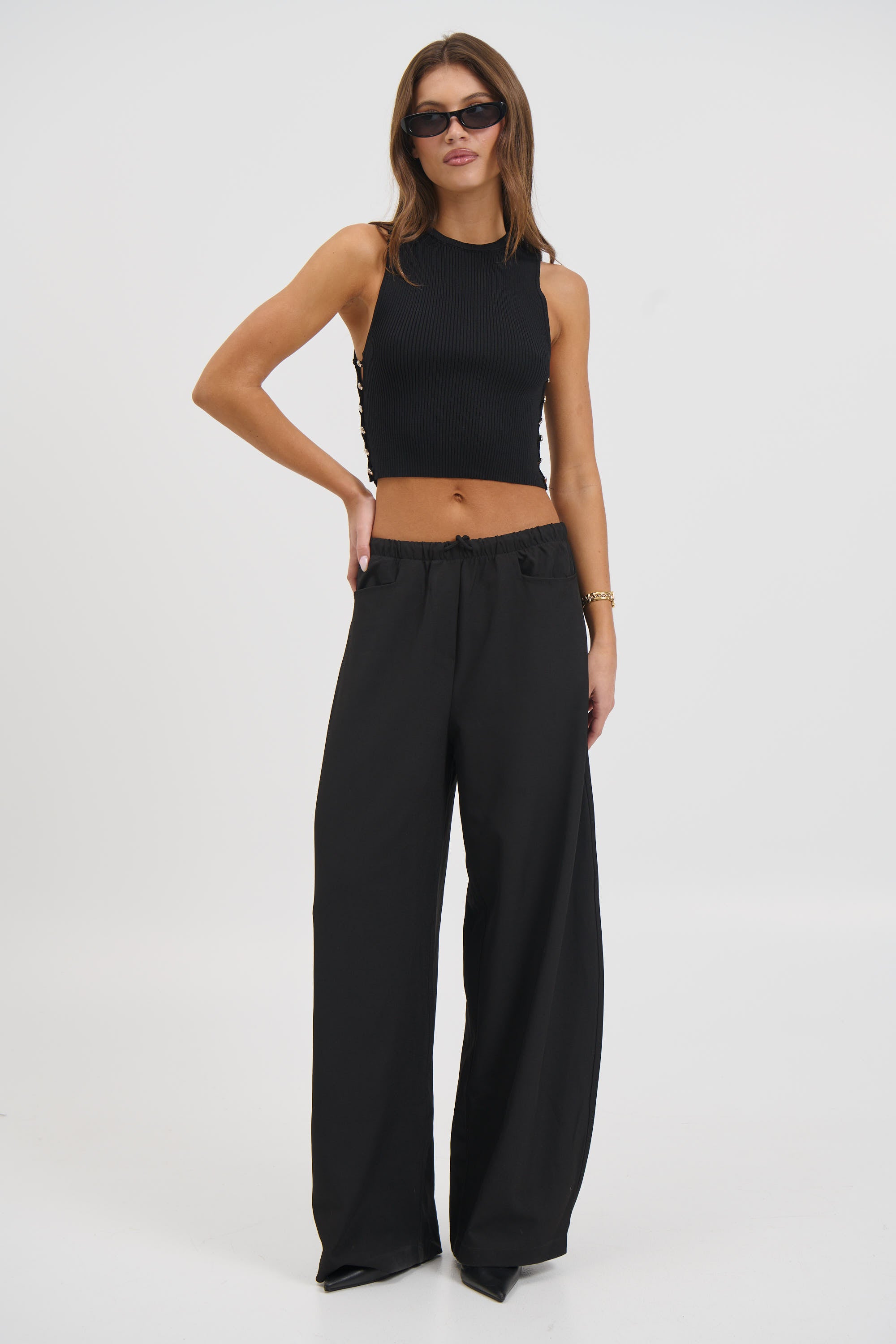 Izzie Crop Black