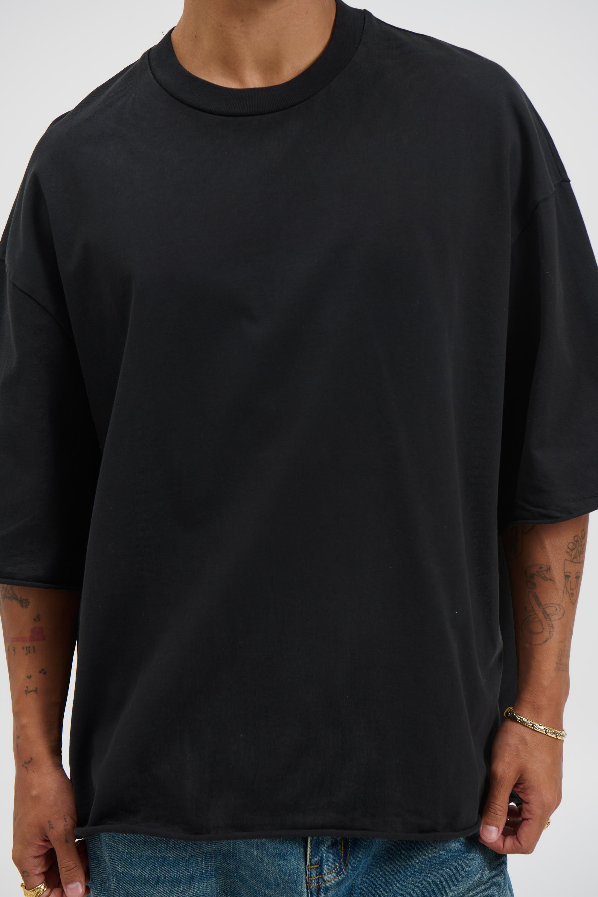 Raw Hem Crew Neck Tee Black