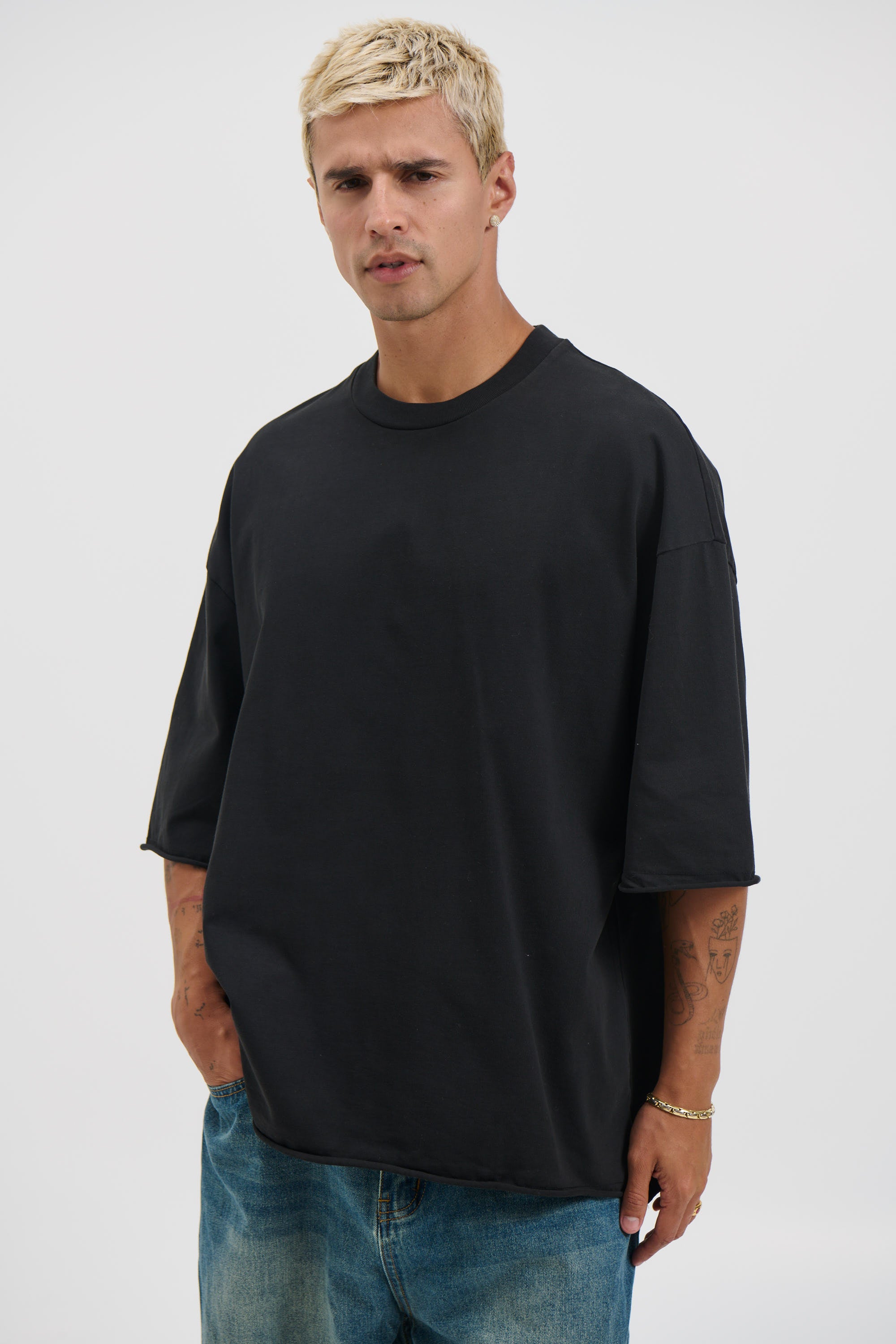 Raw Hem Crew Neck Tee Black