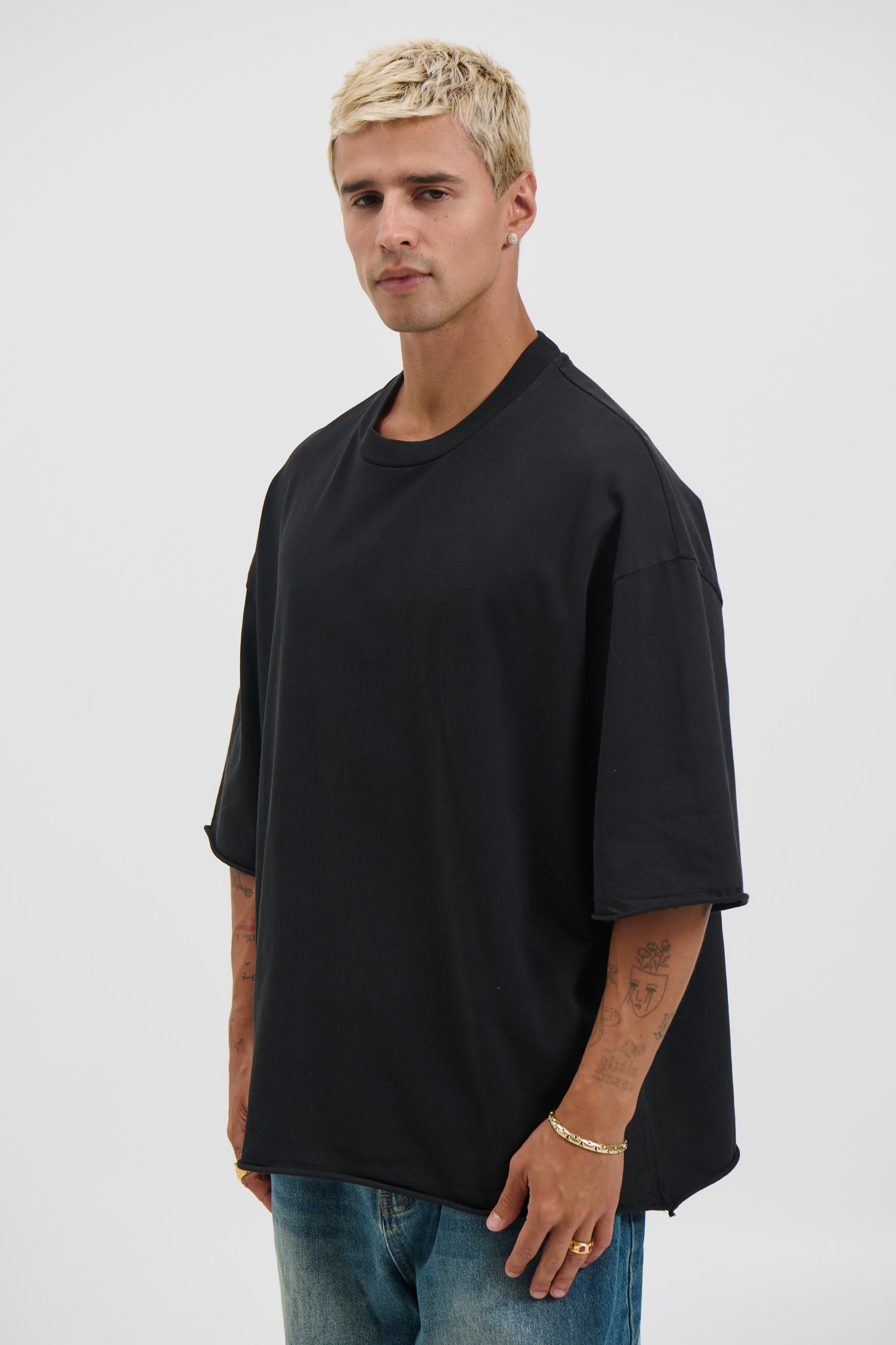 Raw Hem Crew Neck Tee Black