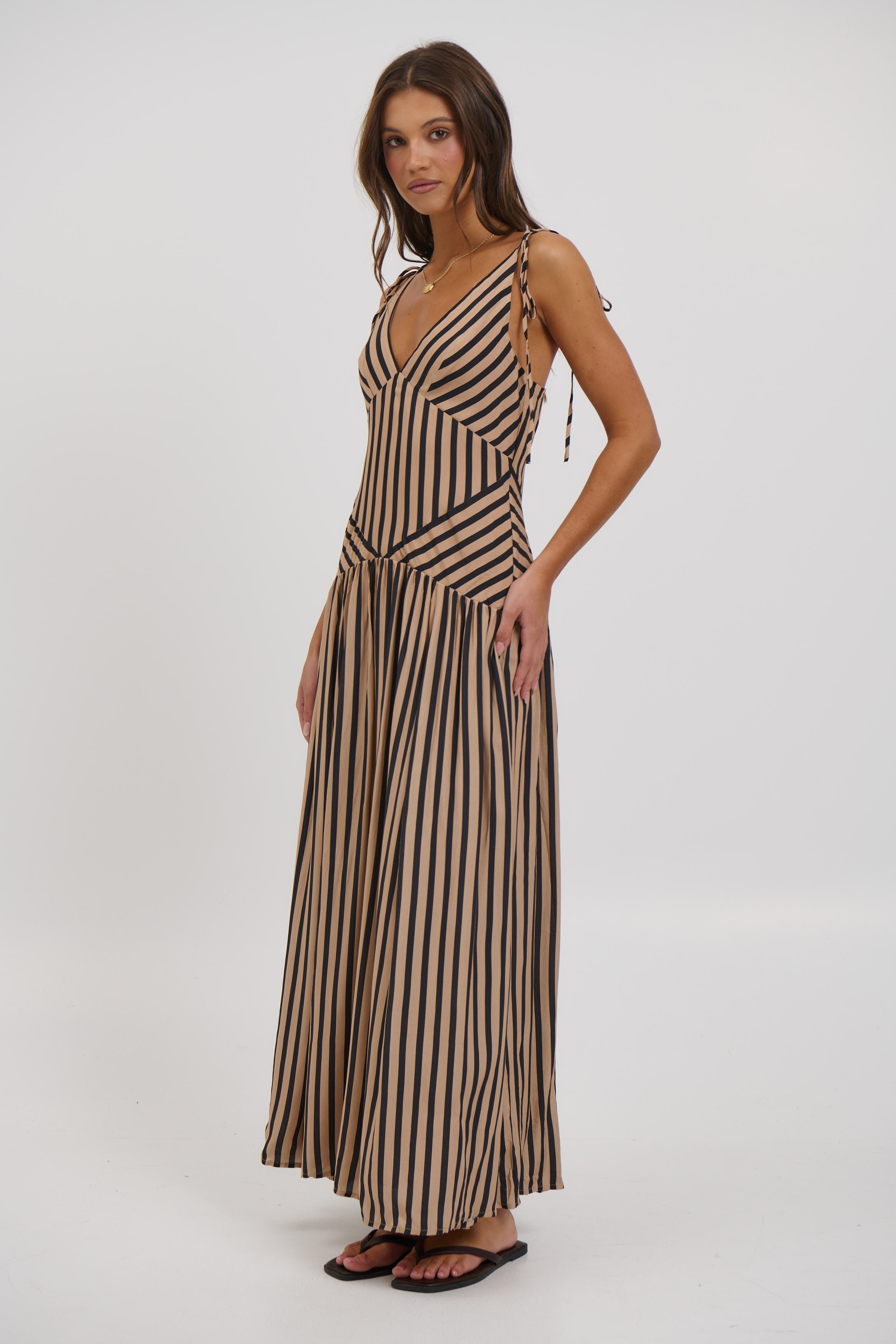 Hadley Maxi Dress Mocha