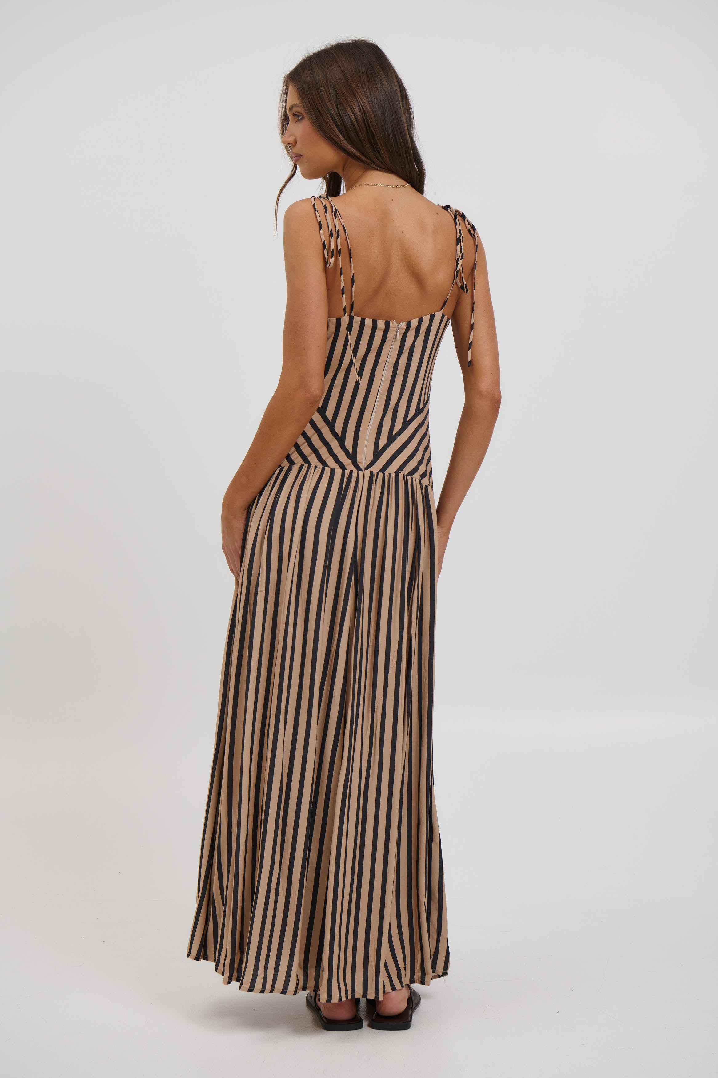 Hadley Maxi Dress Mocha