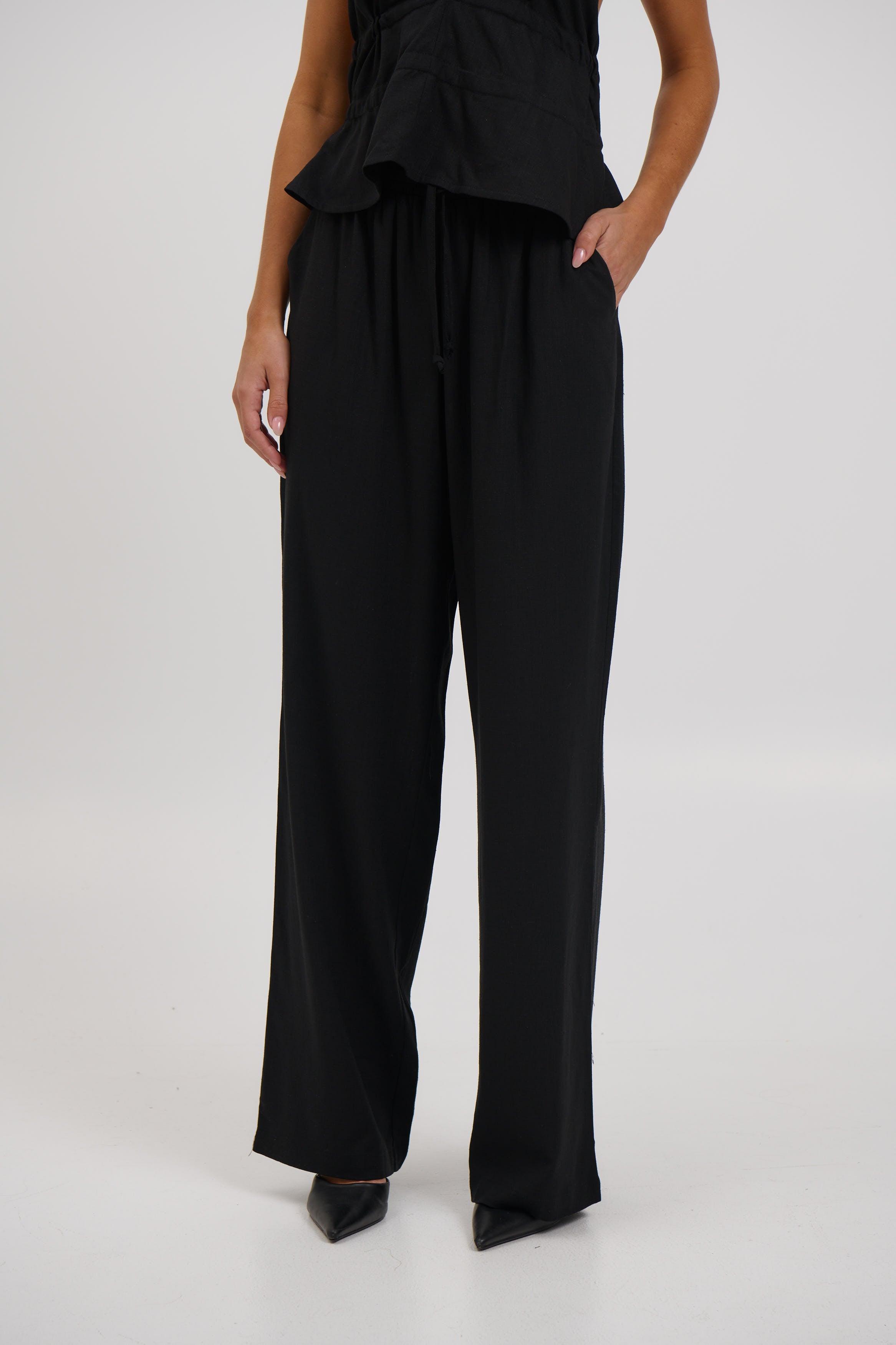 Leesa Pant Black