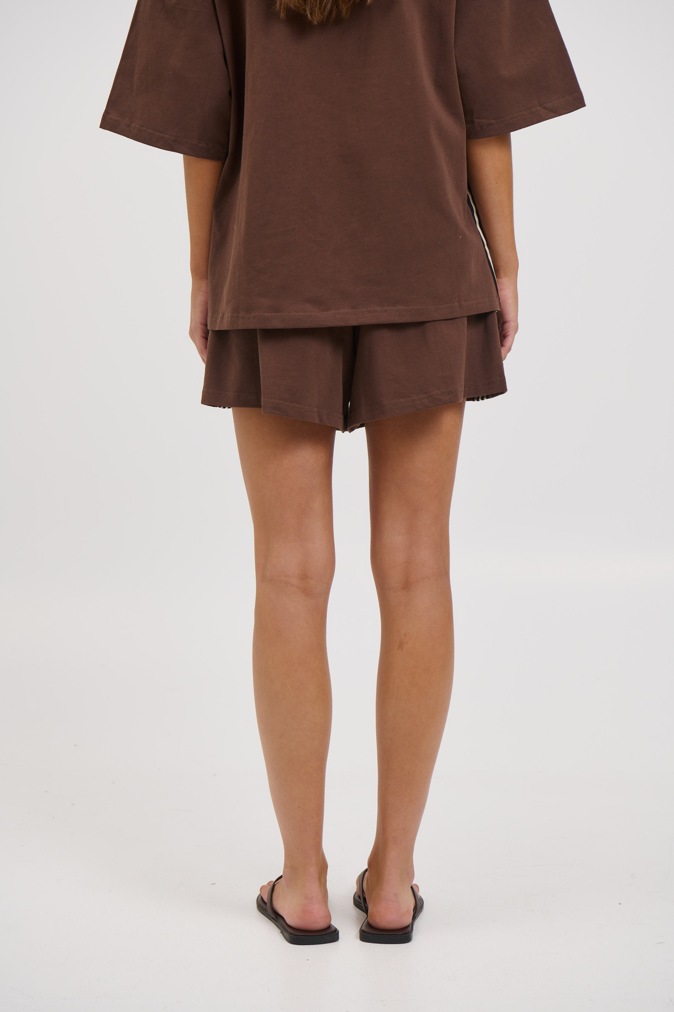 Charly Short Chocolate