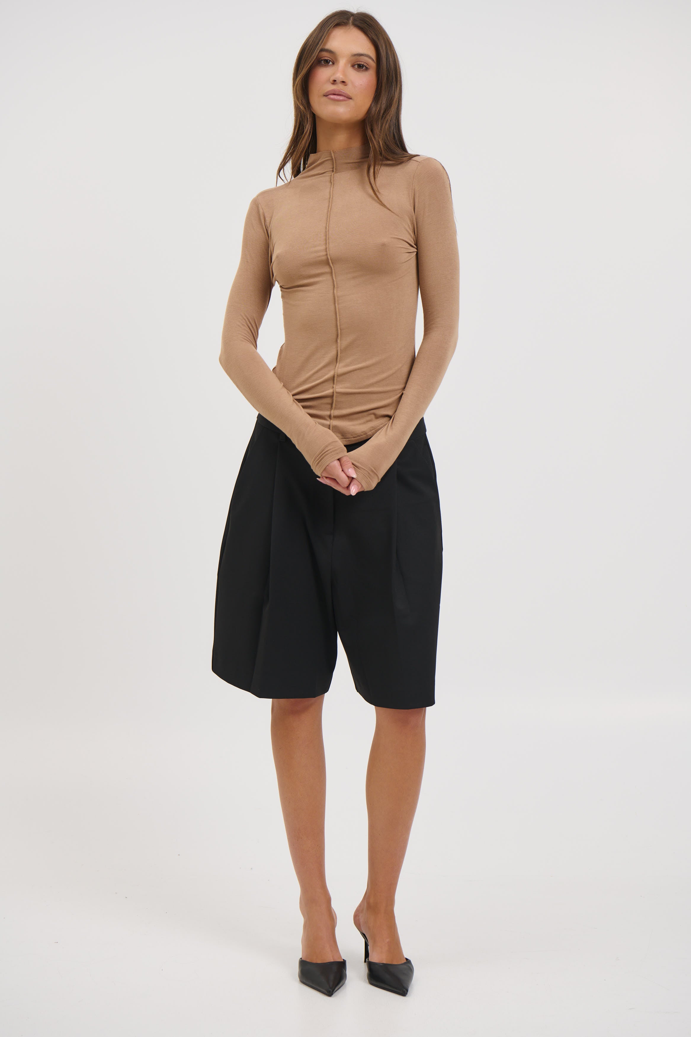 Anisa Turtle Neck Walnut