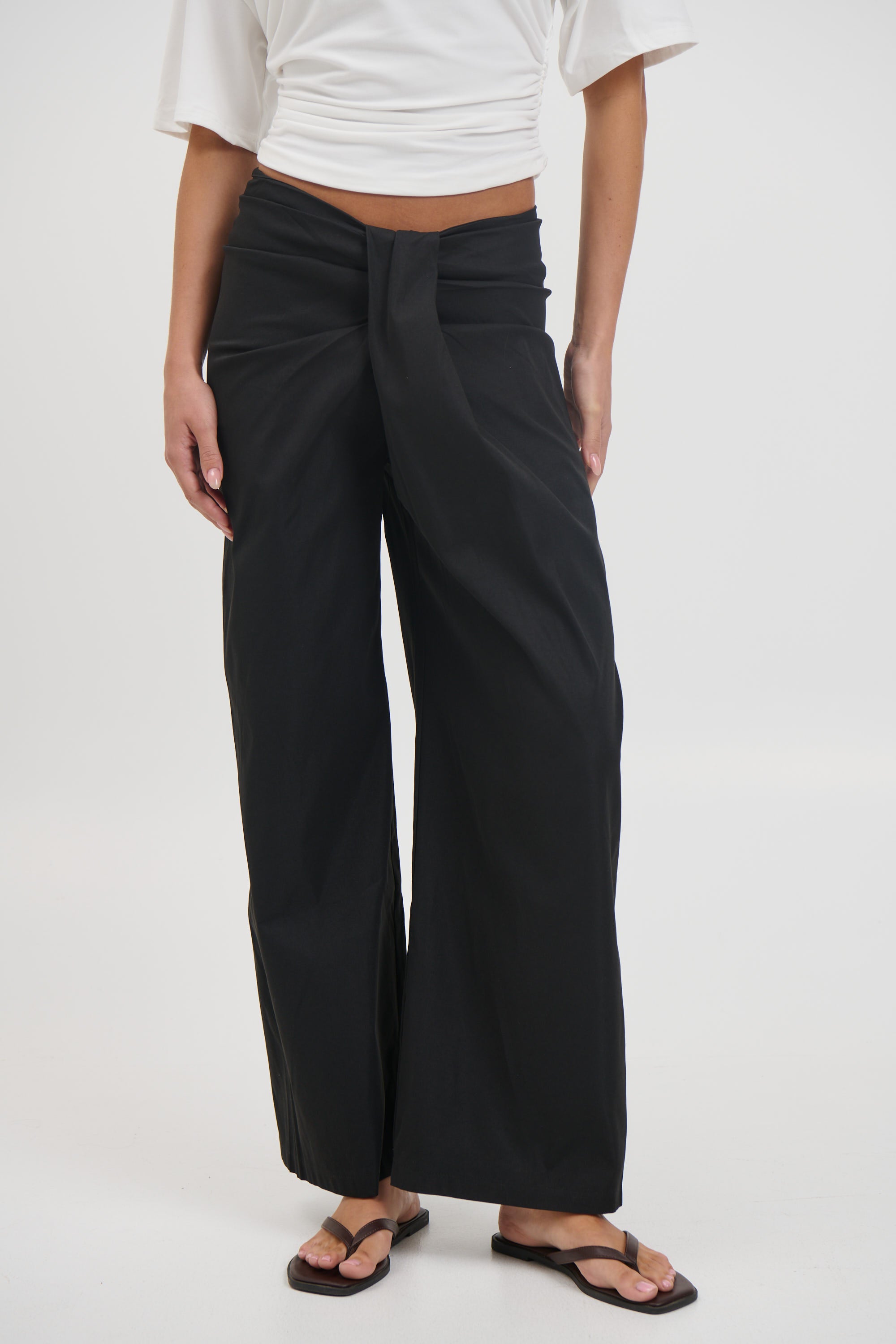 Zaya Pant Black