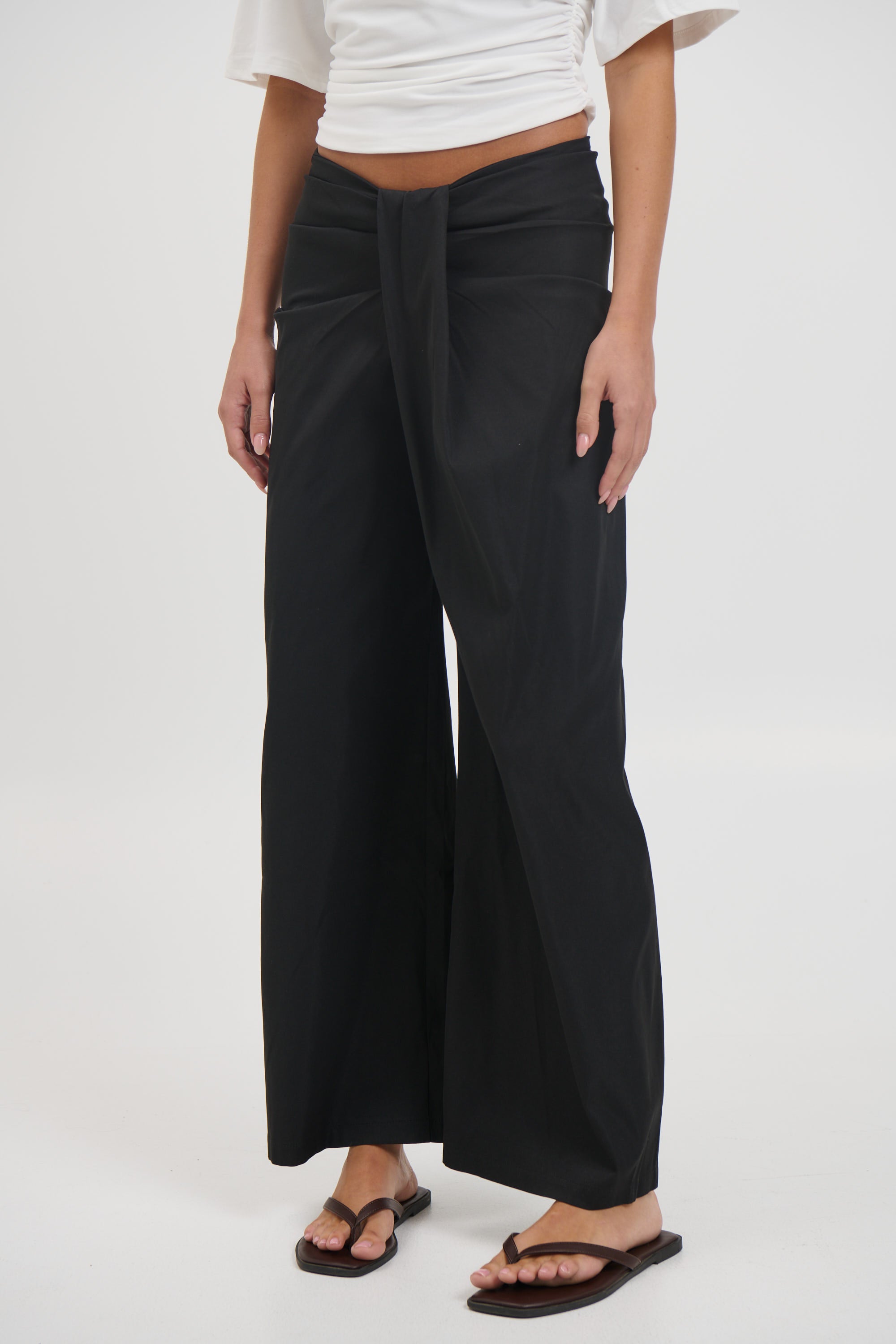Zaya Pant Black