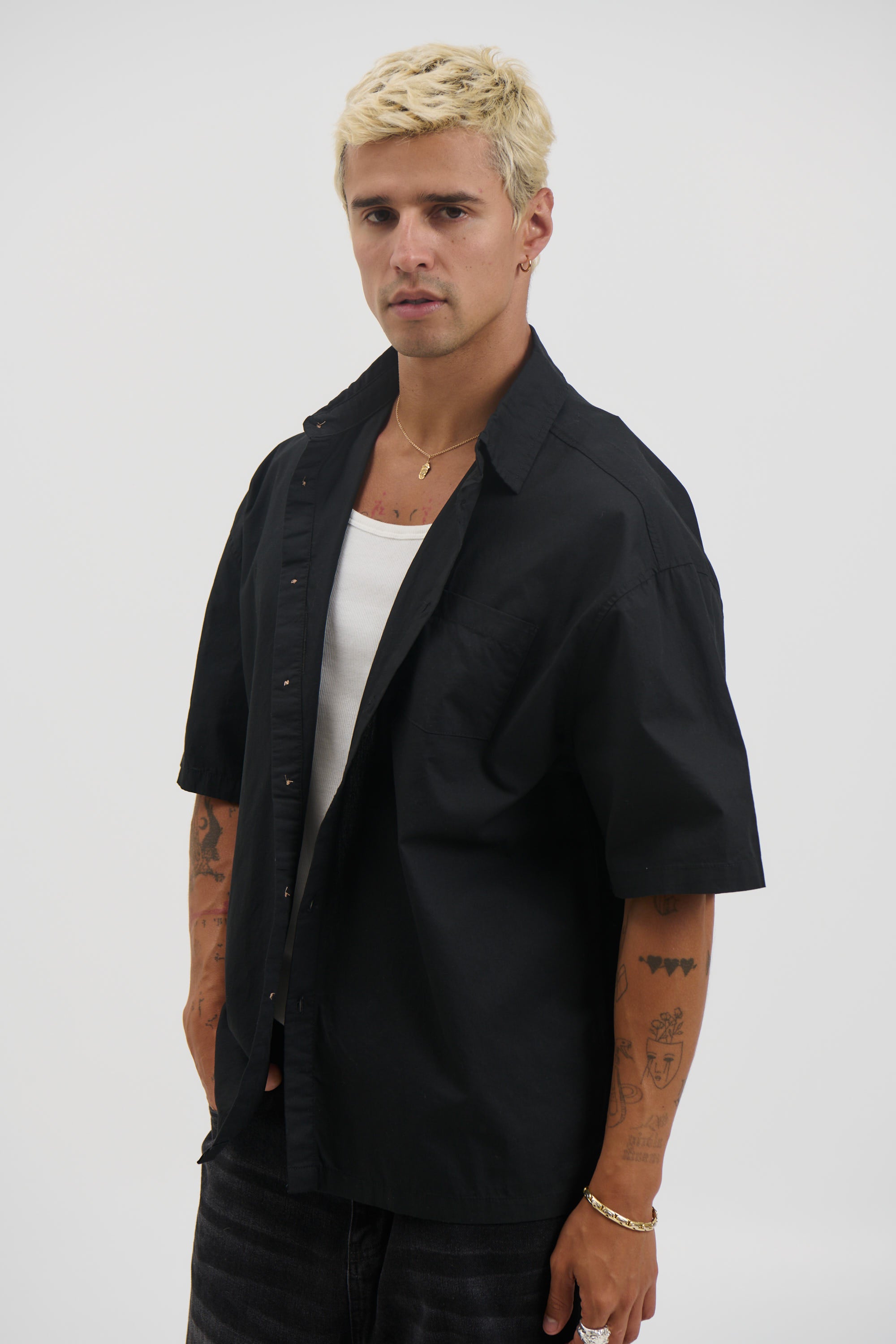 Nathaniel Drop Shirt Solid Black