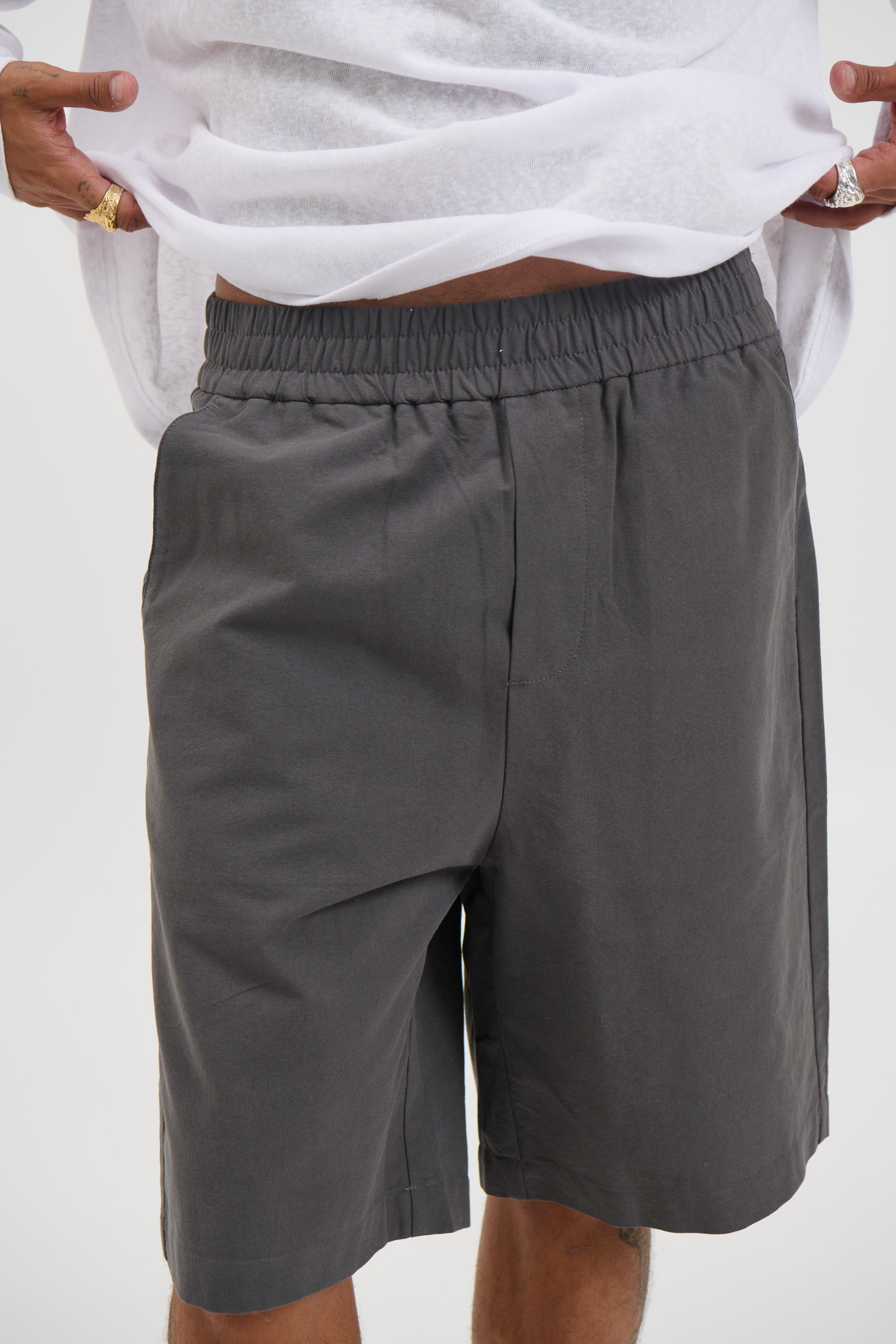 Mike Relaxed Short Grey