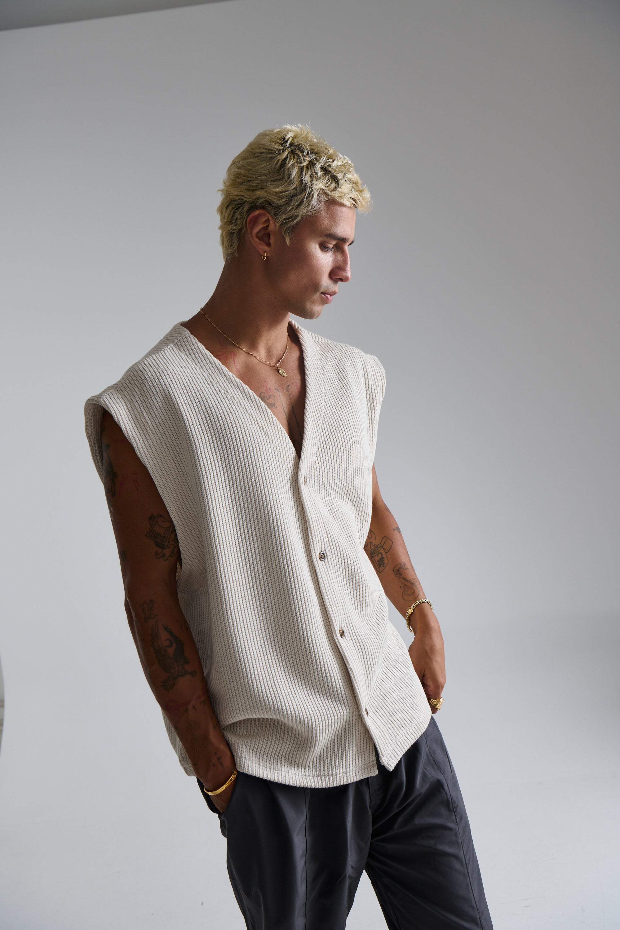 Cassius Knitted Vest Sand