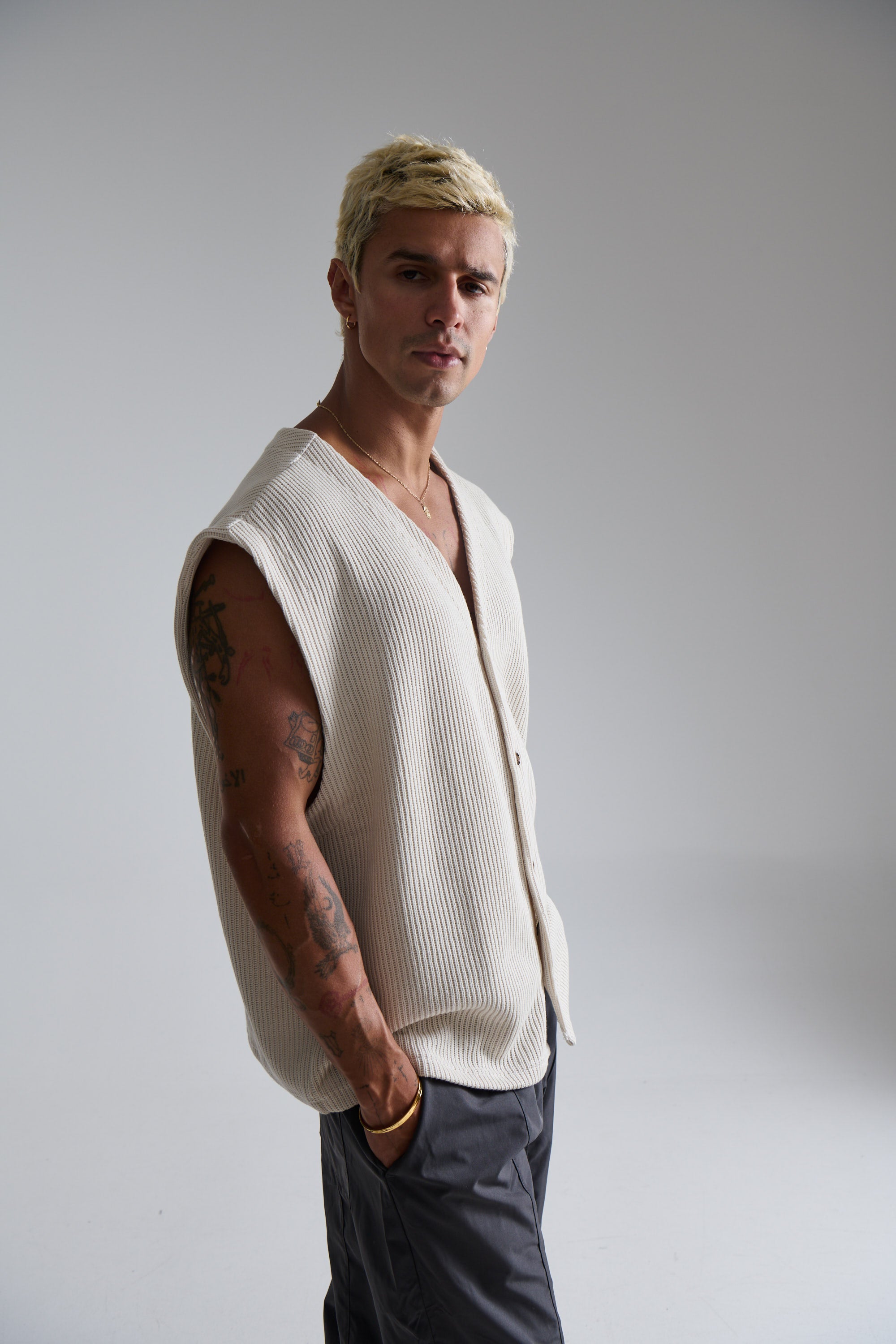 Cassius Knitted Vest Sand