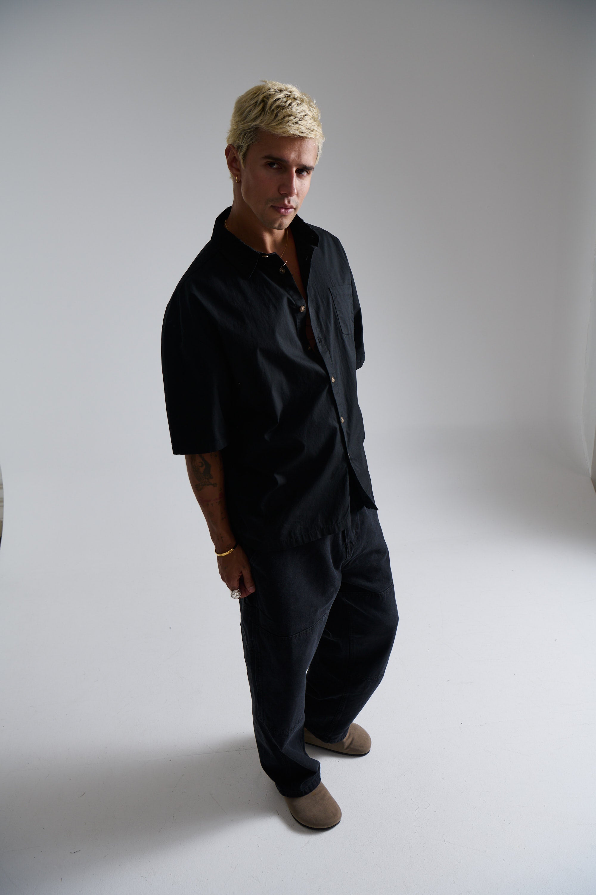 Nathaniel Drop Shirt Solid Black