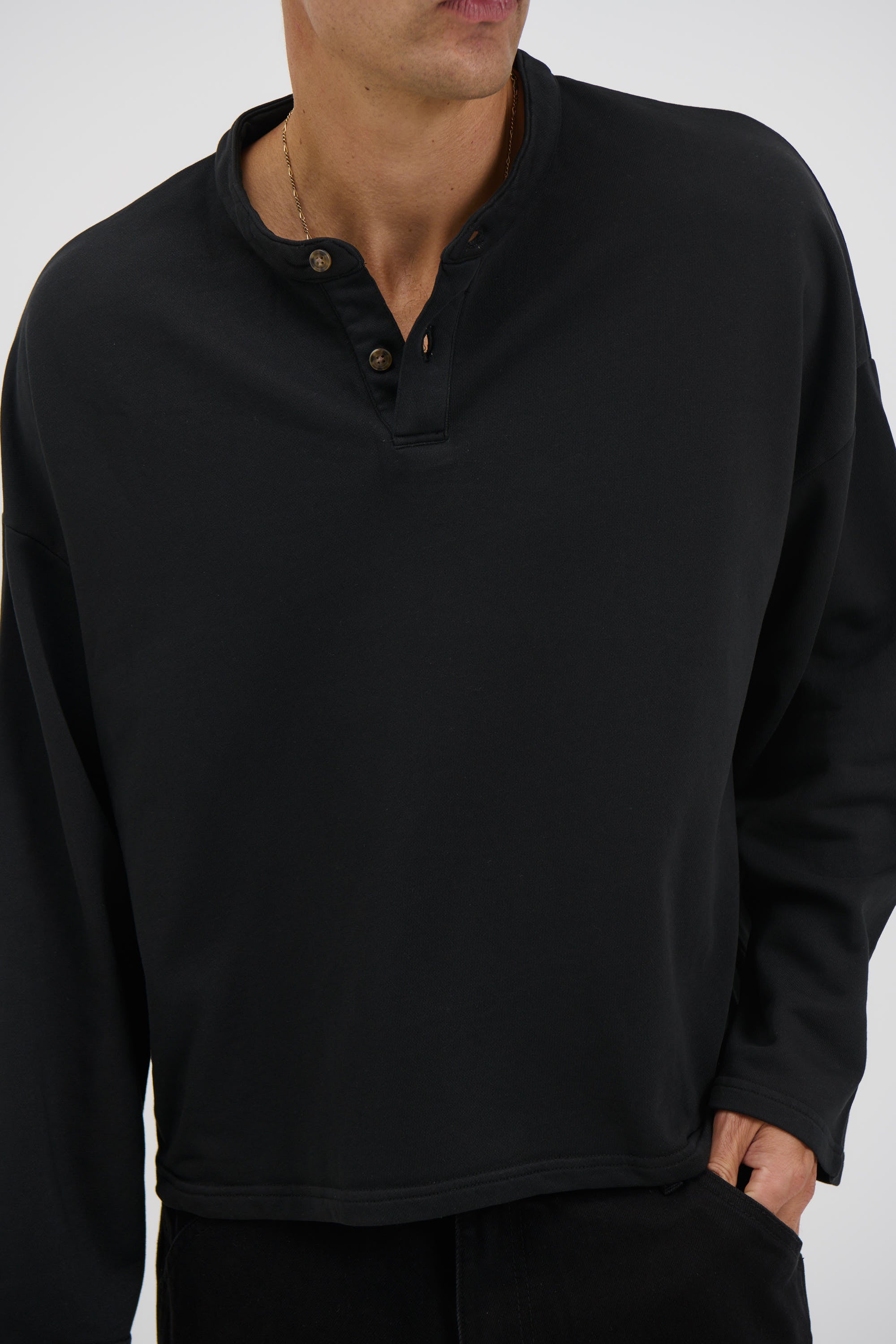 Fleece Crop Henley Black