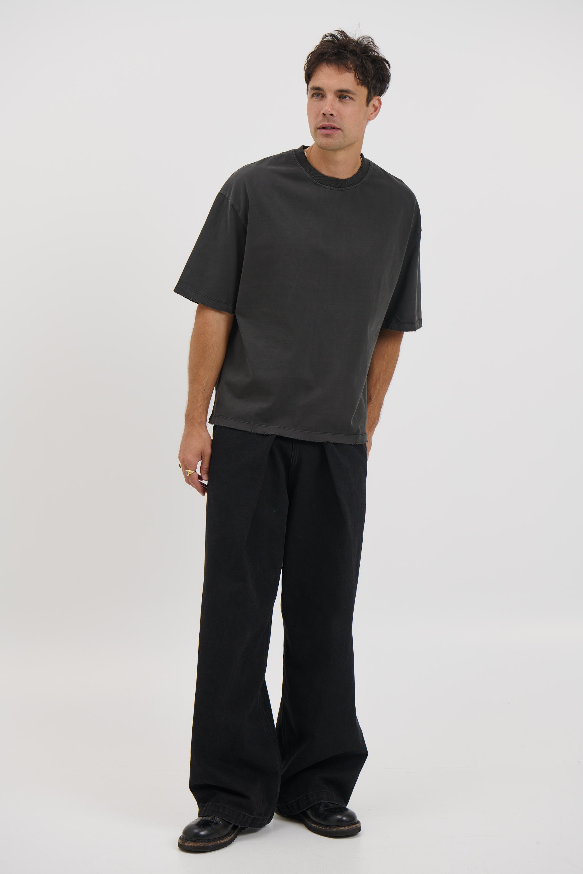 NTH Distress Crew Neck Tee Black