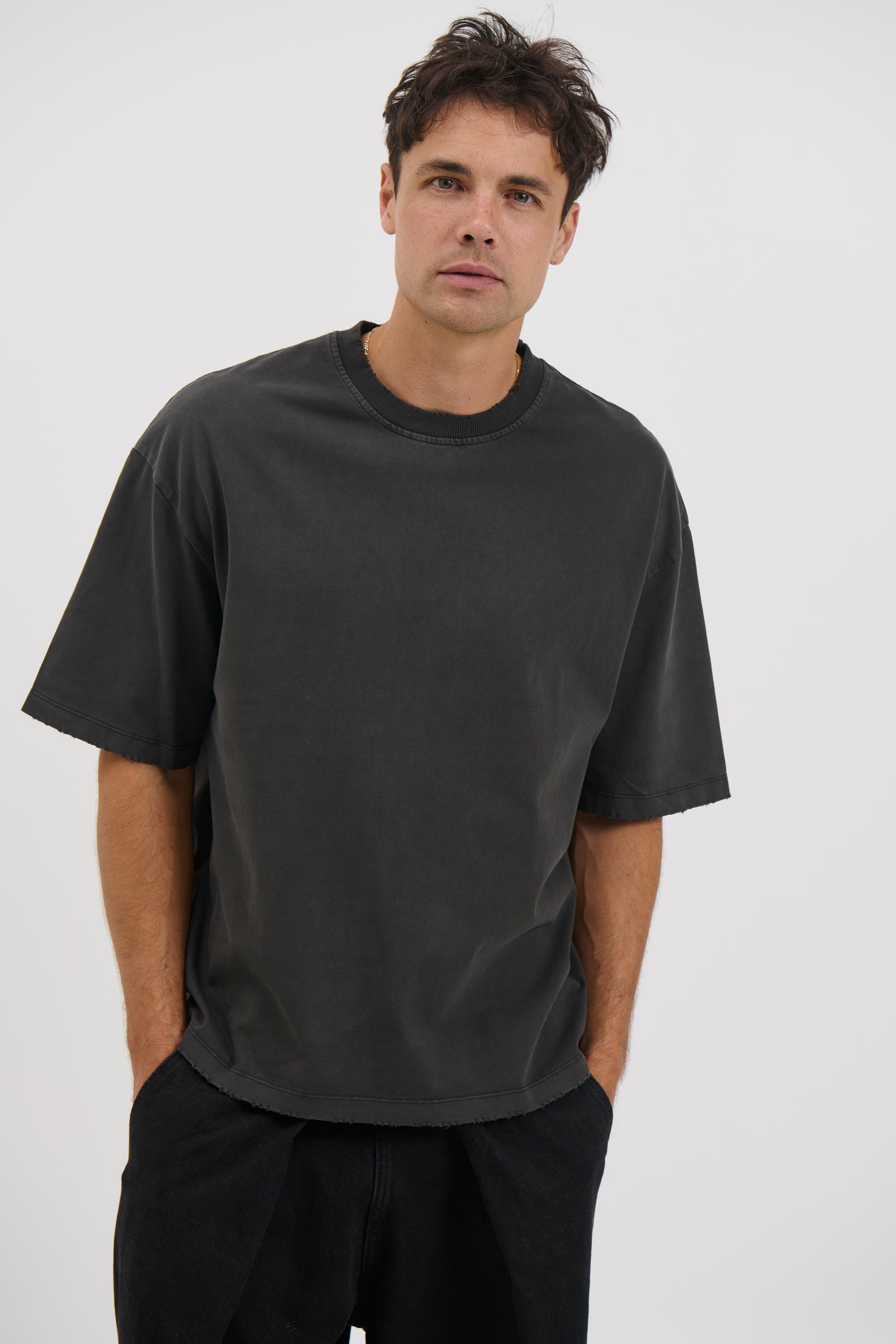 NTH Distress Crew Neck Tee Black