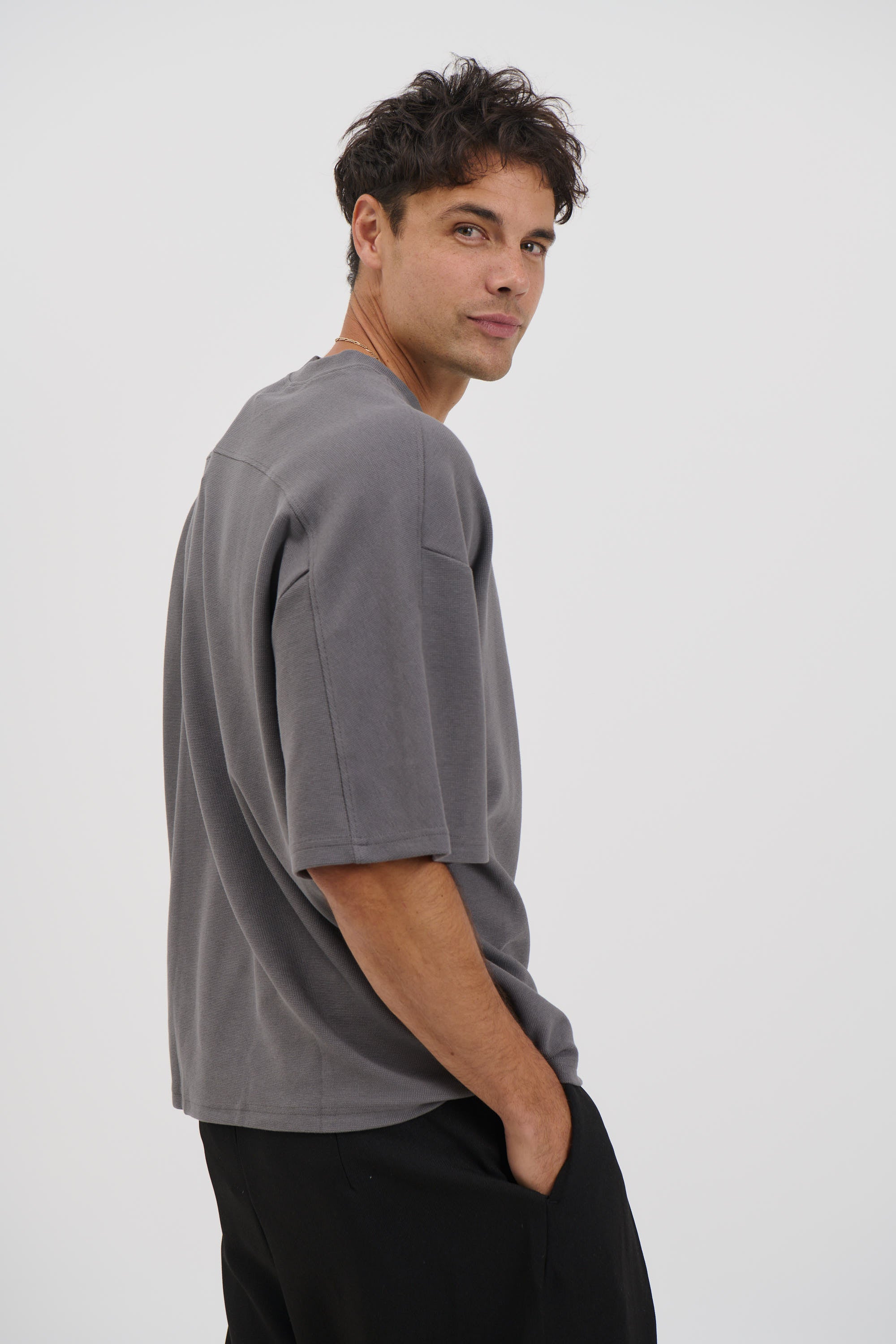Henry Heavyweight Tee Charcoal