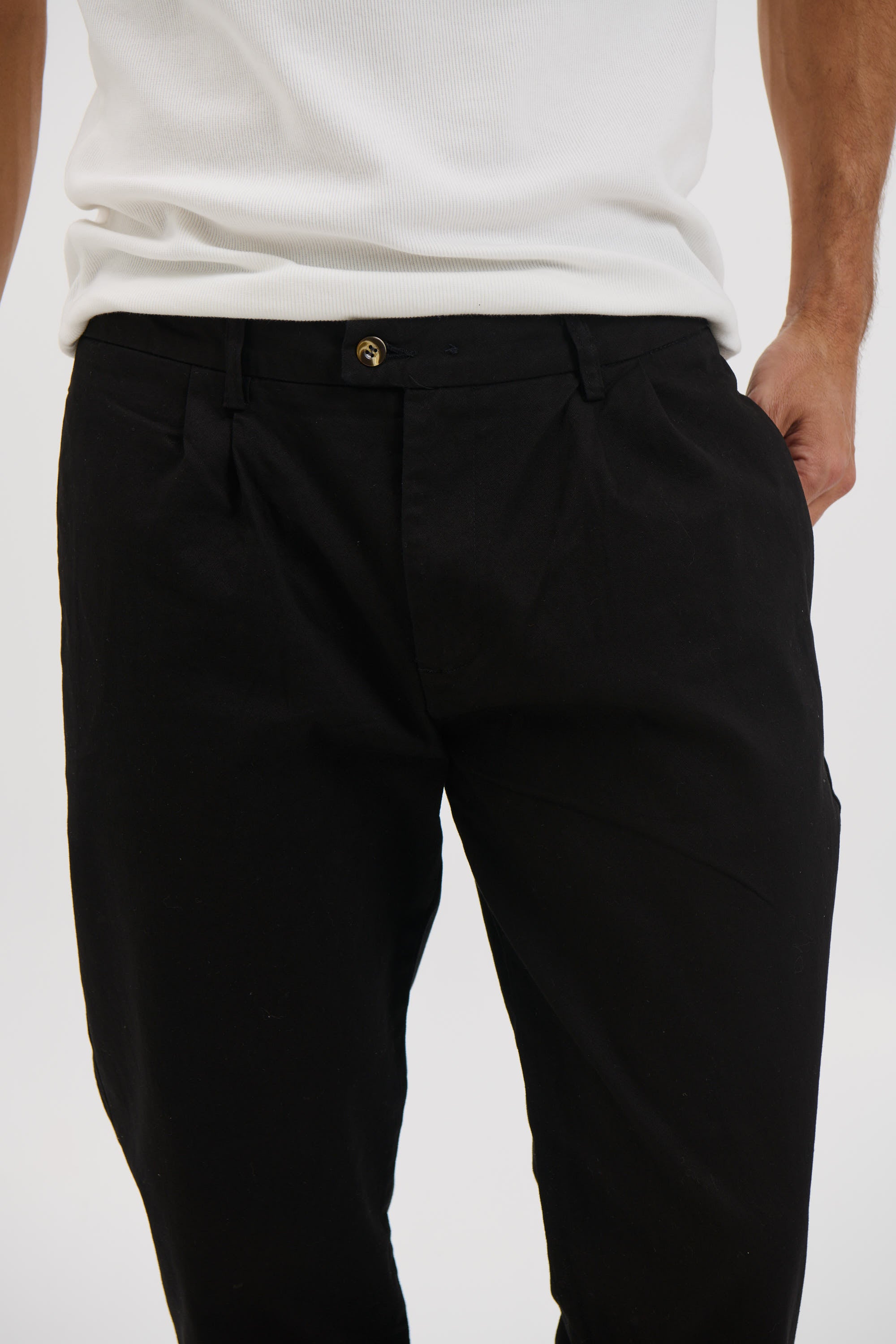 NTH Cropped Pleat Pant Black