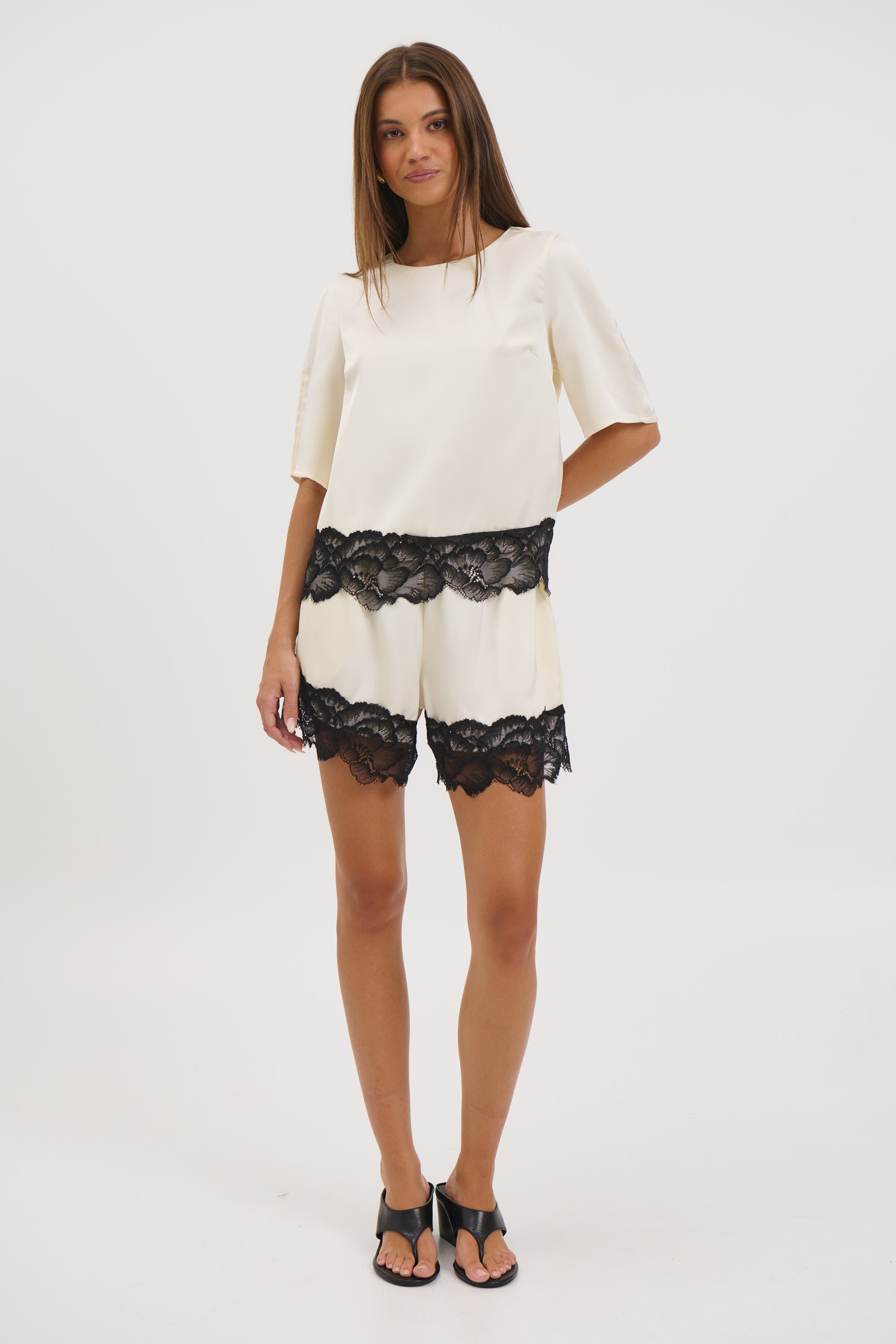 Alias Lace Trim Short White