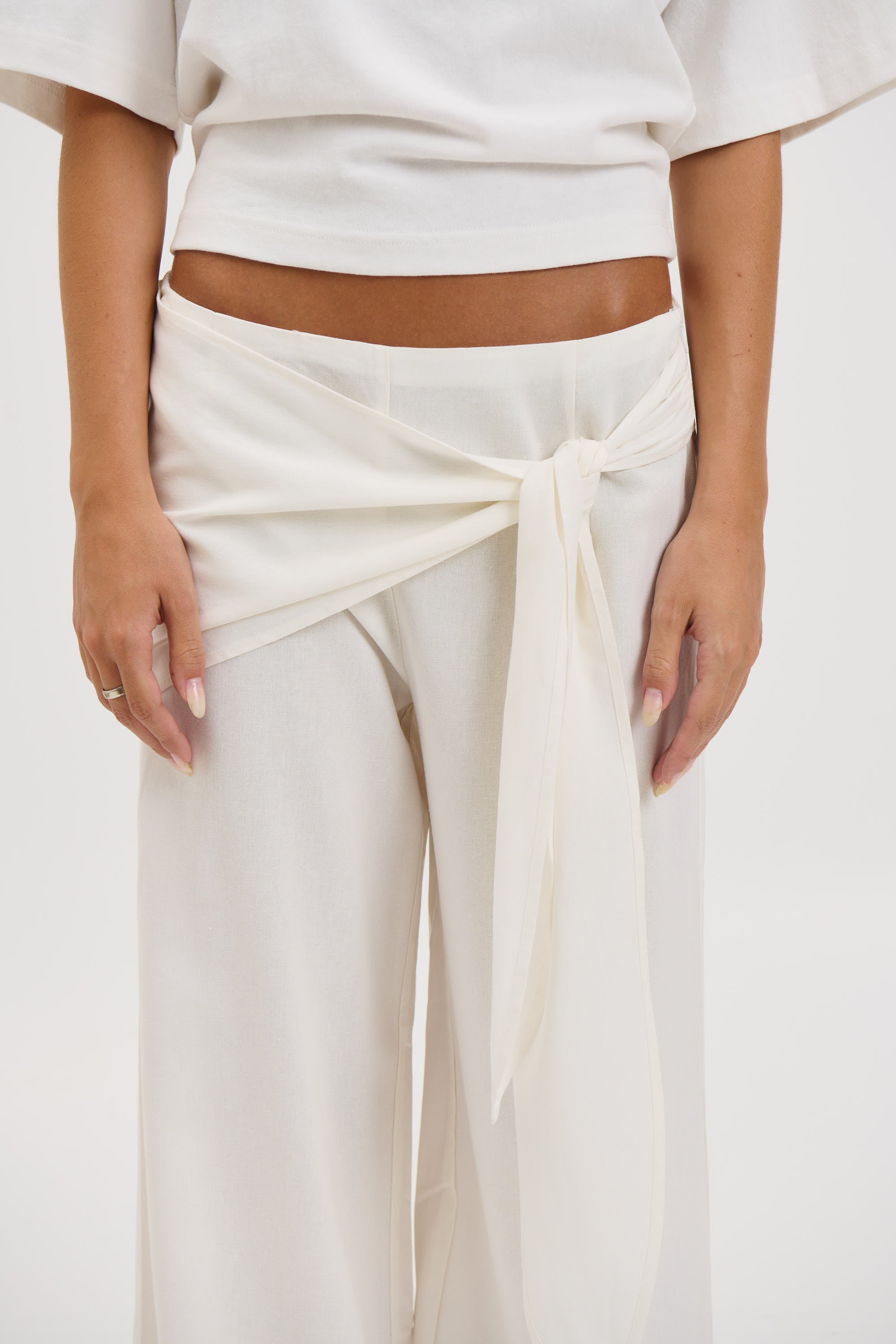 Jamillah Pant White