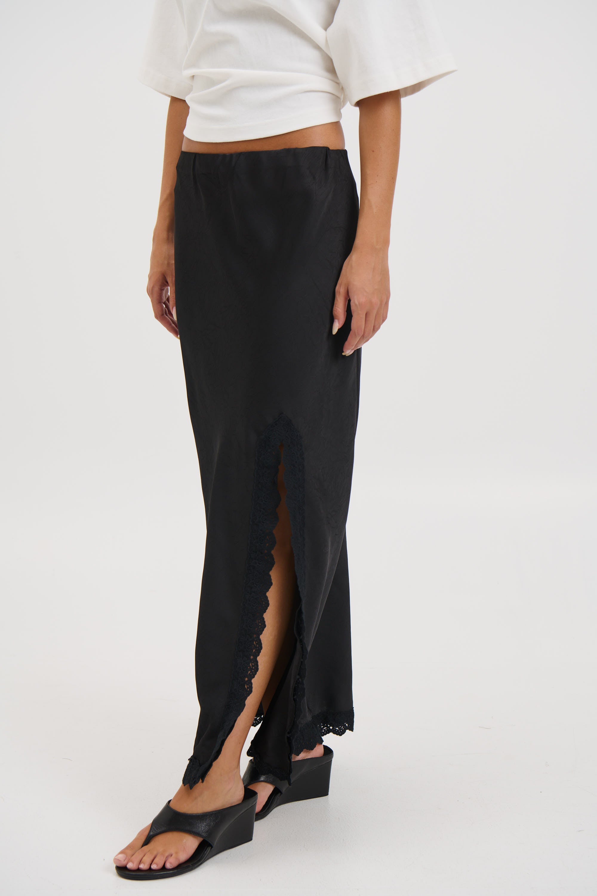 Chantily Skirt Black