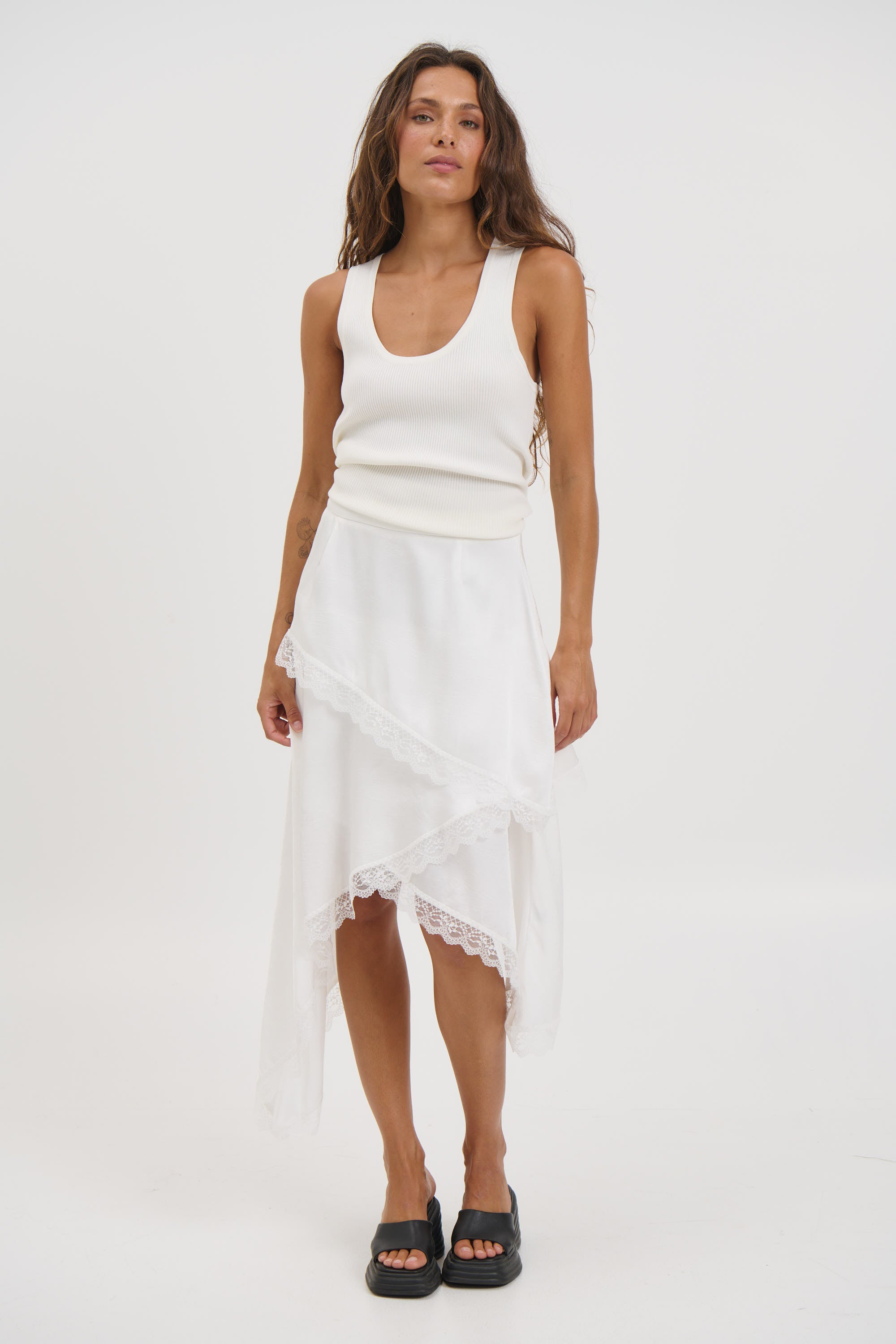 Yianni Midi Skirt White