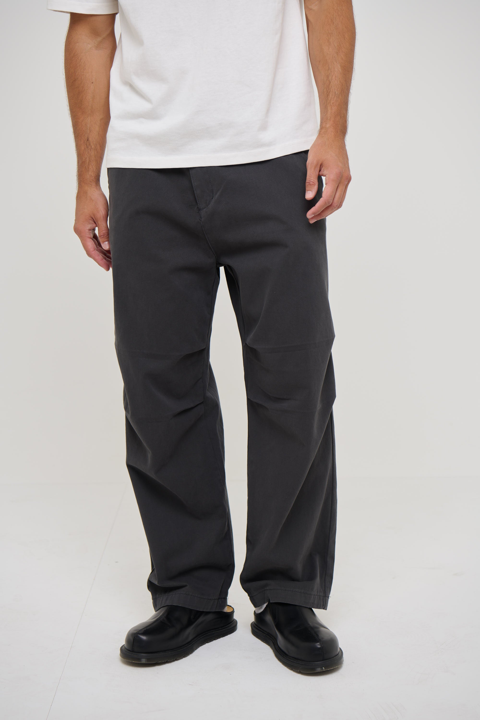 Baggy Knee Pleat Pant Charcoal