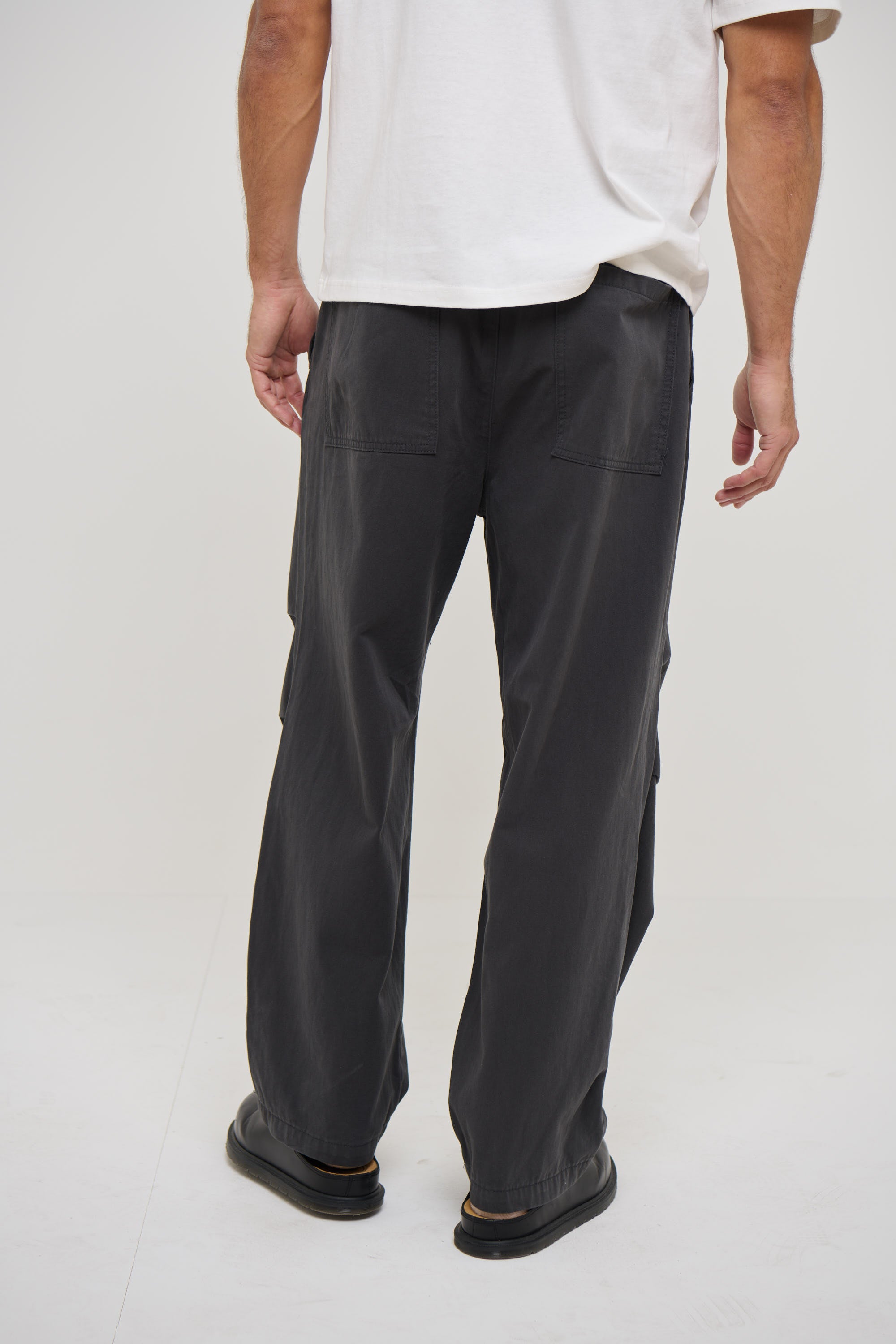 Baggy Knee Pleat Pant Charcoal