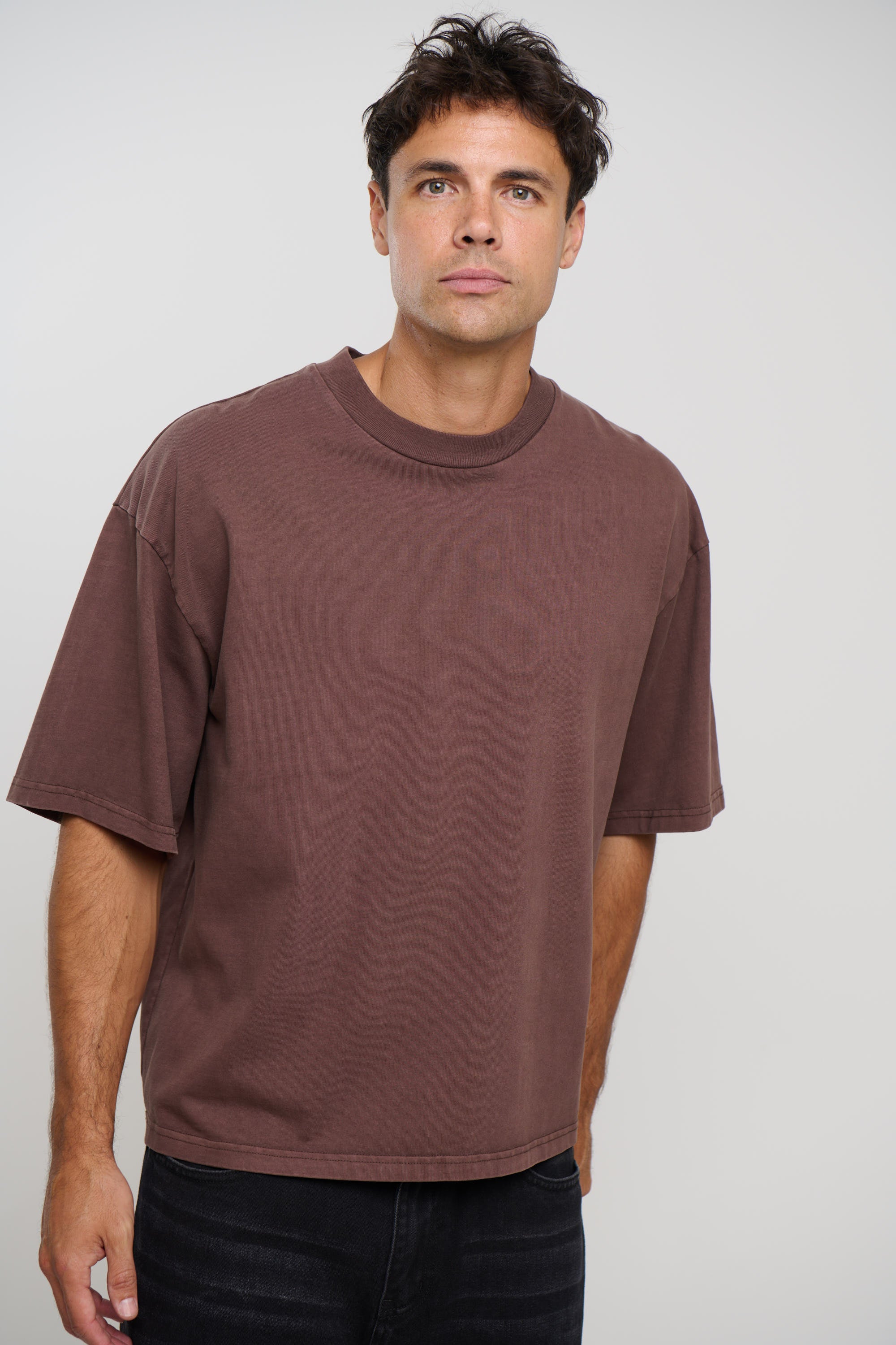 Emmett Box Tee Chocolate