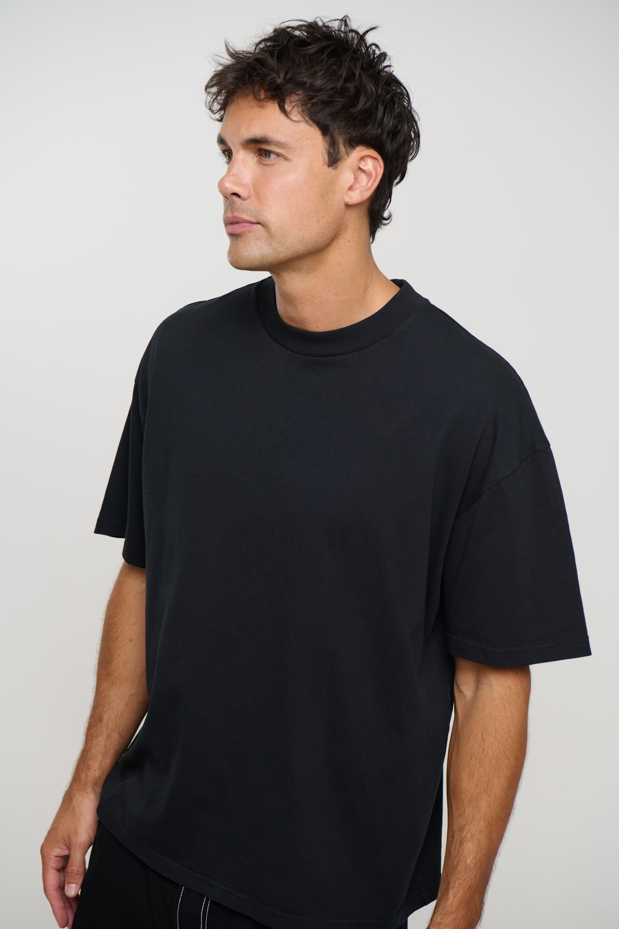Billy Regular Fit Tee Black