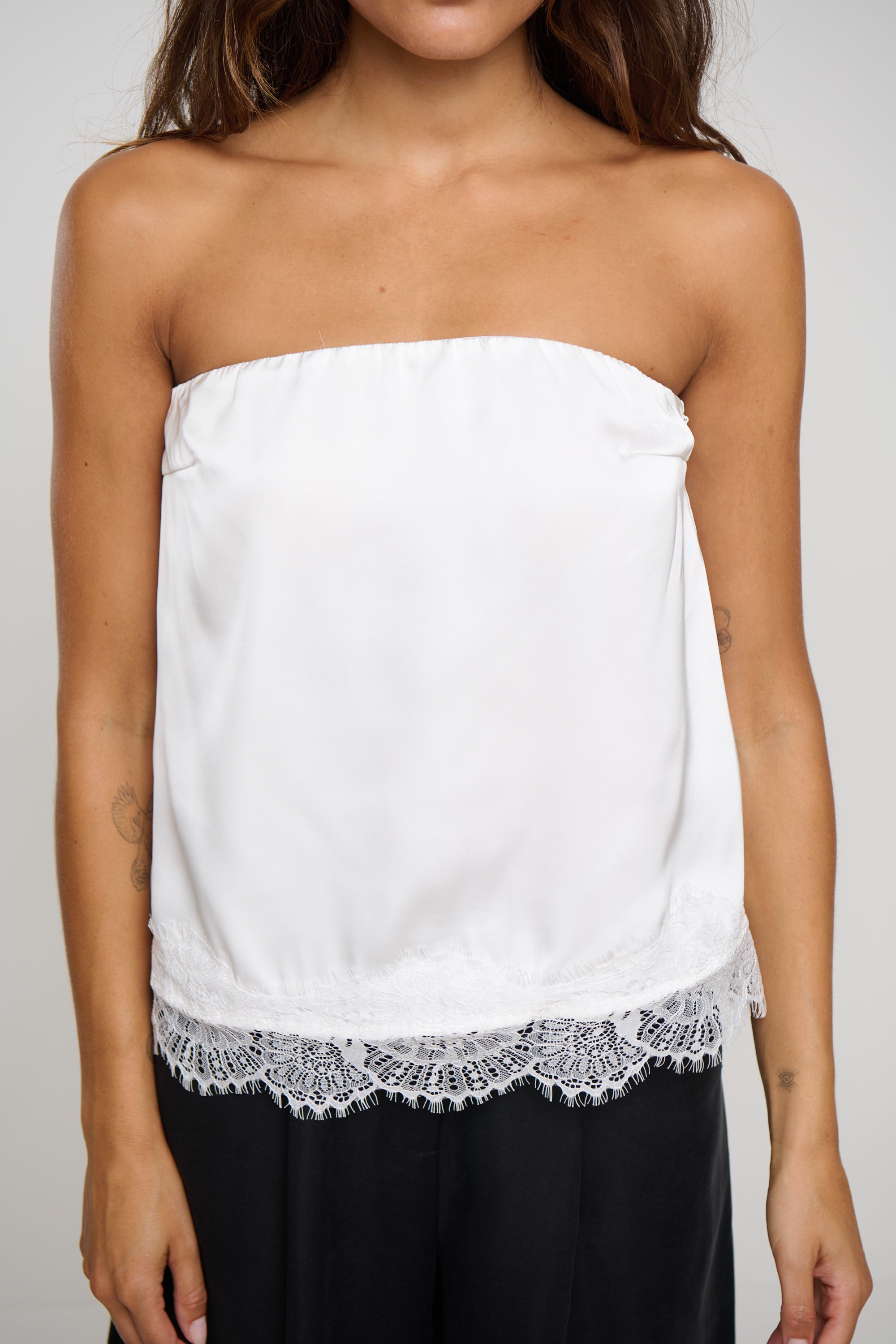 Stassie Strapless Top White