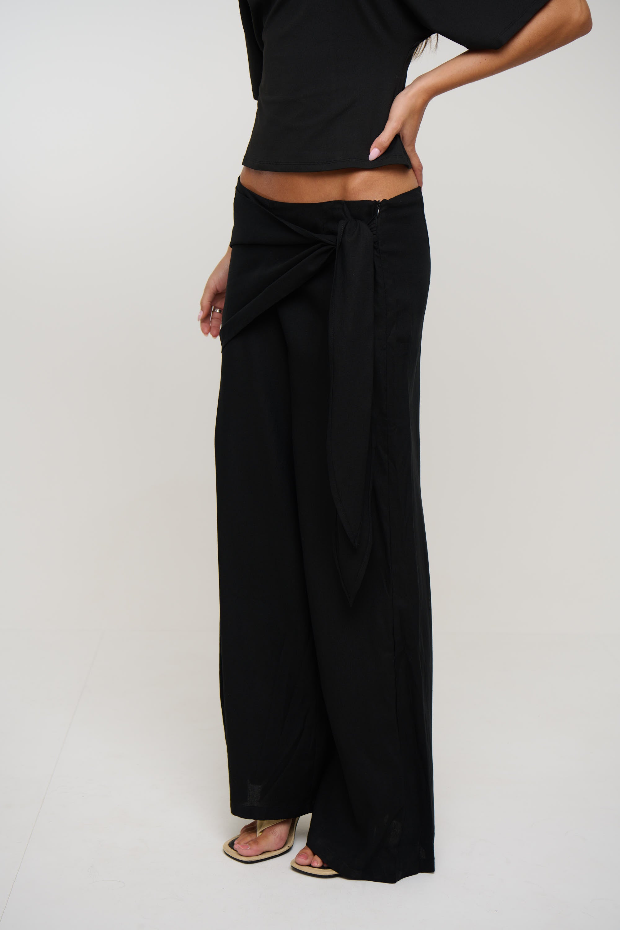 Jamillah Pant Black