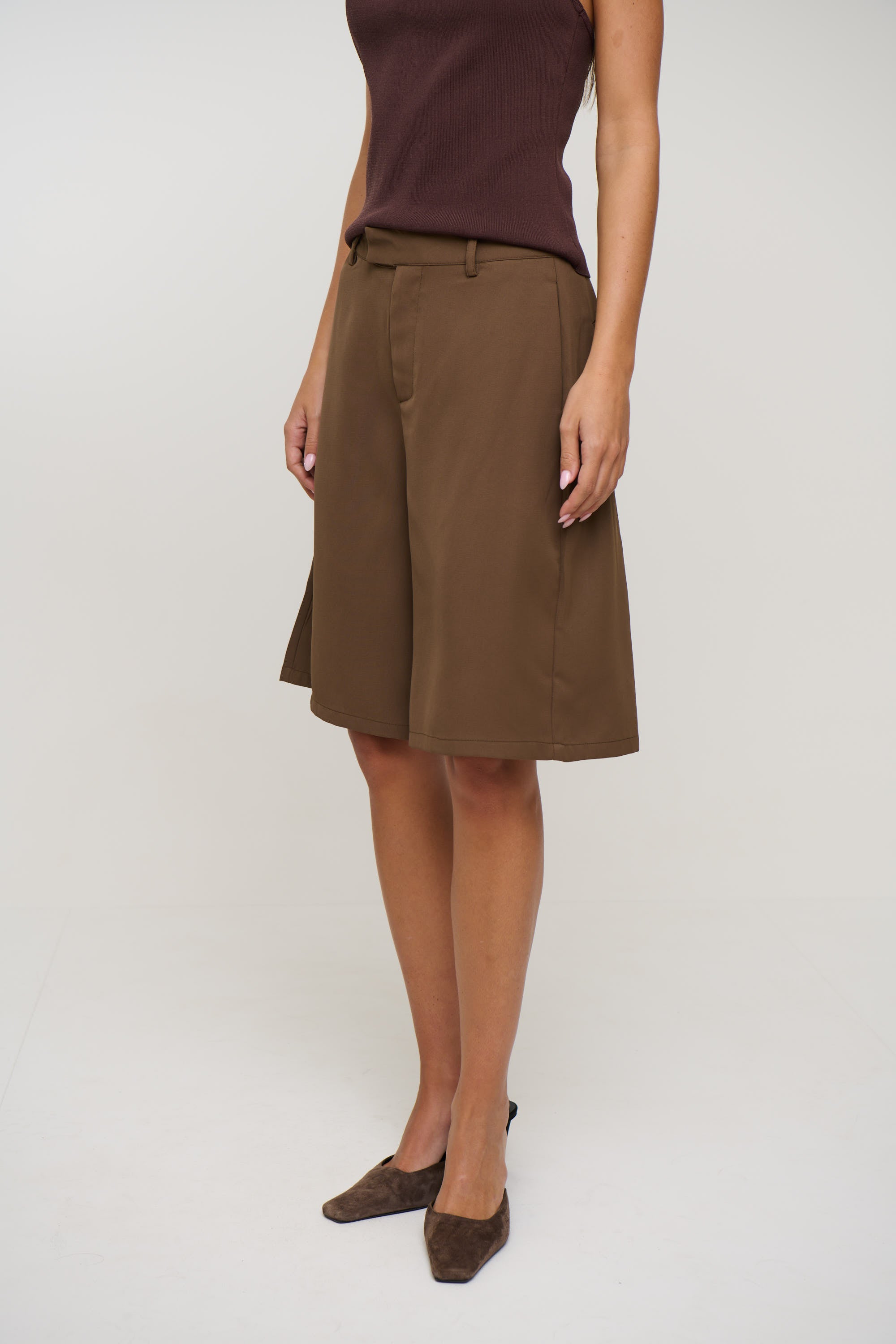 Brooks Bermuda Short Chocolate
