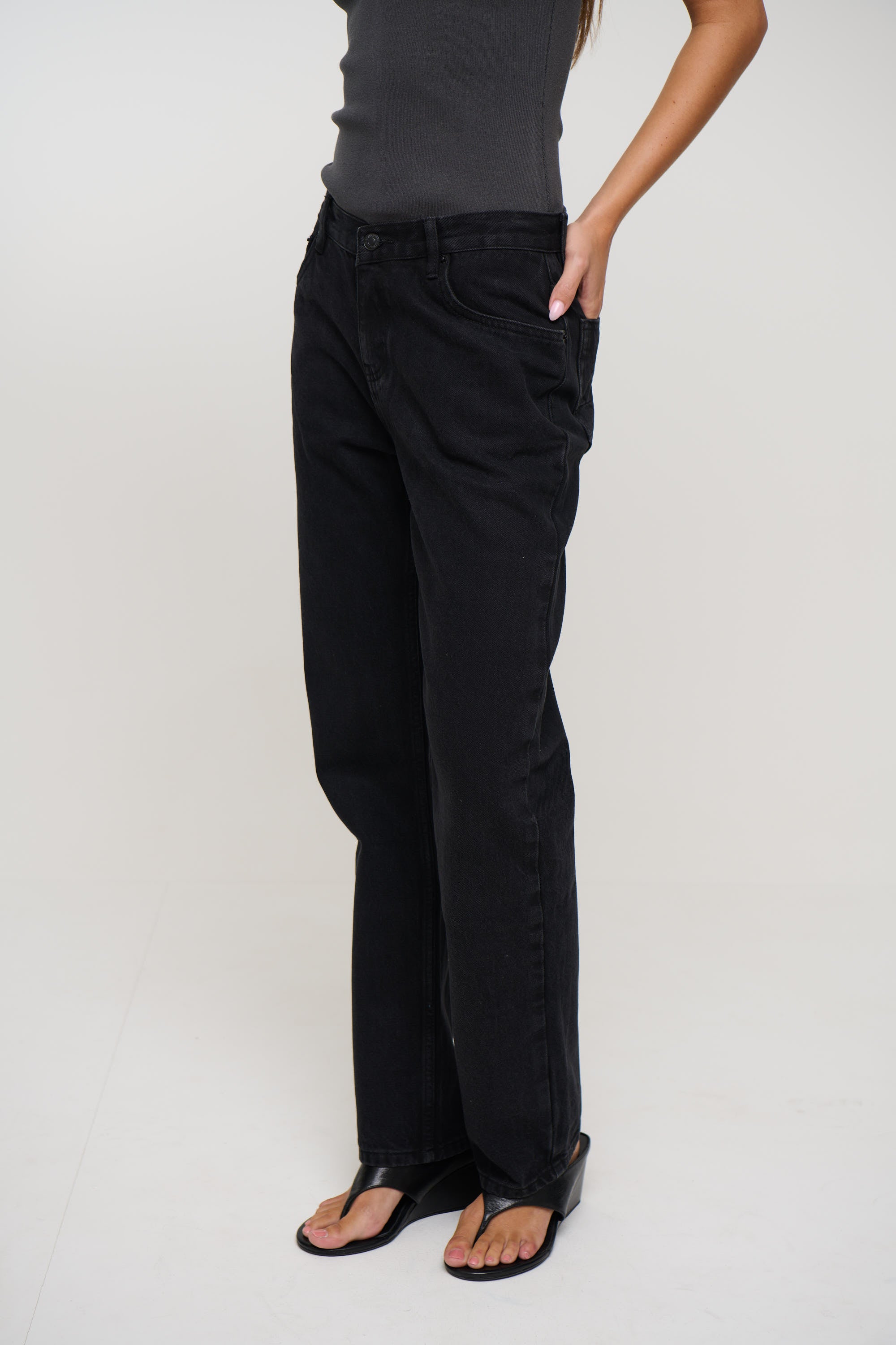 Julia Jean Backstage Black