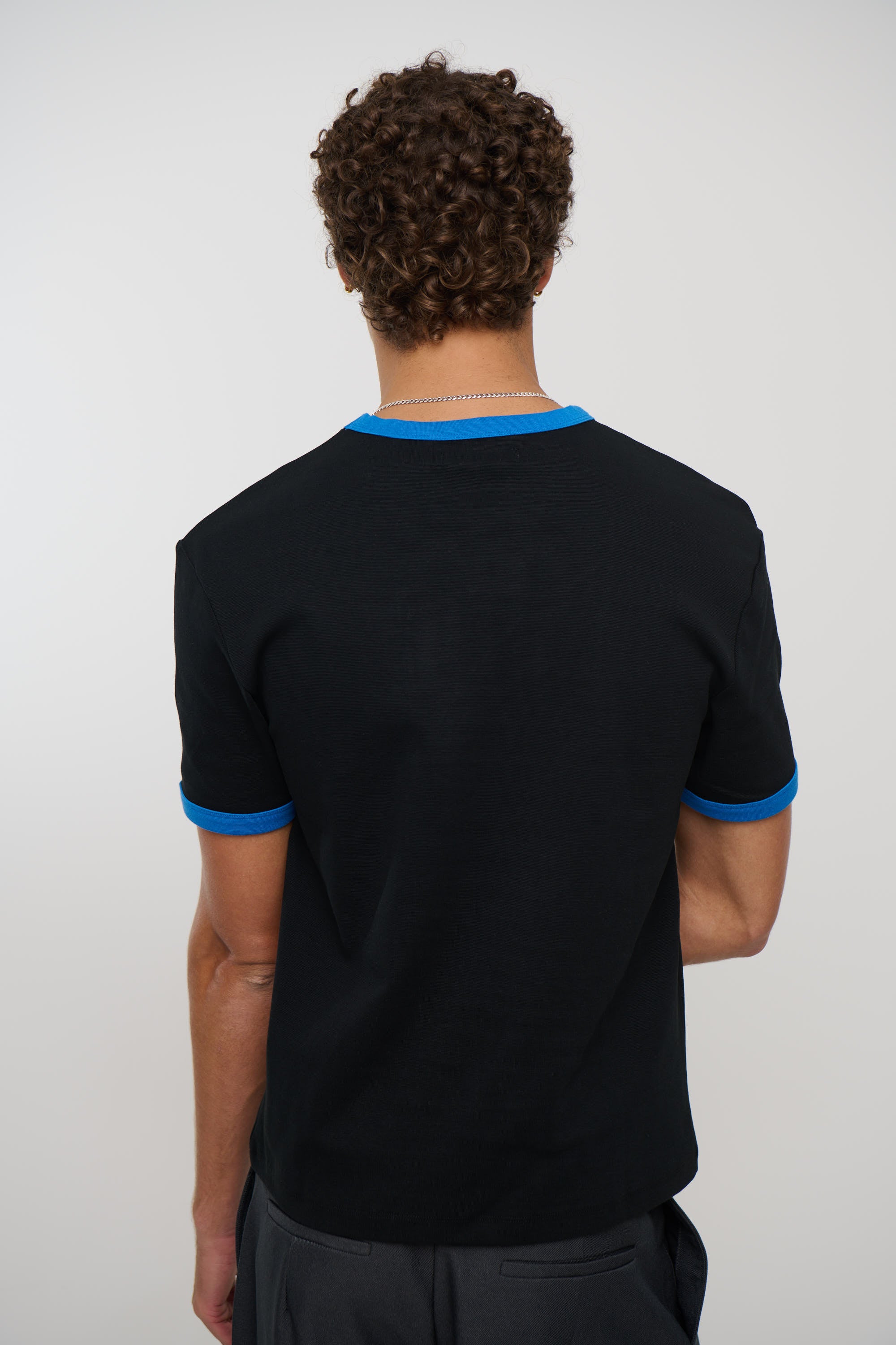 Charlie Ringer Tee Black