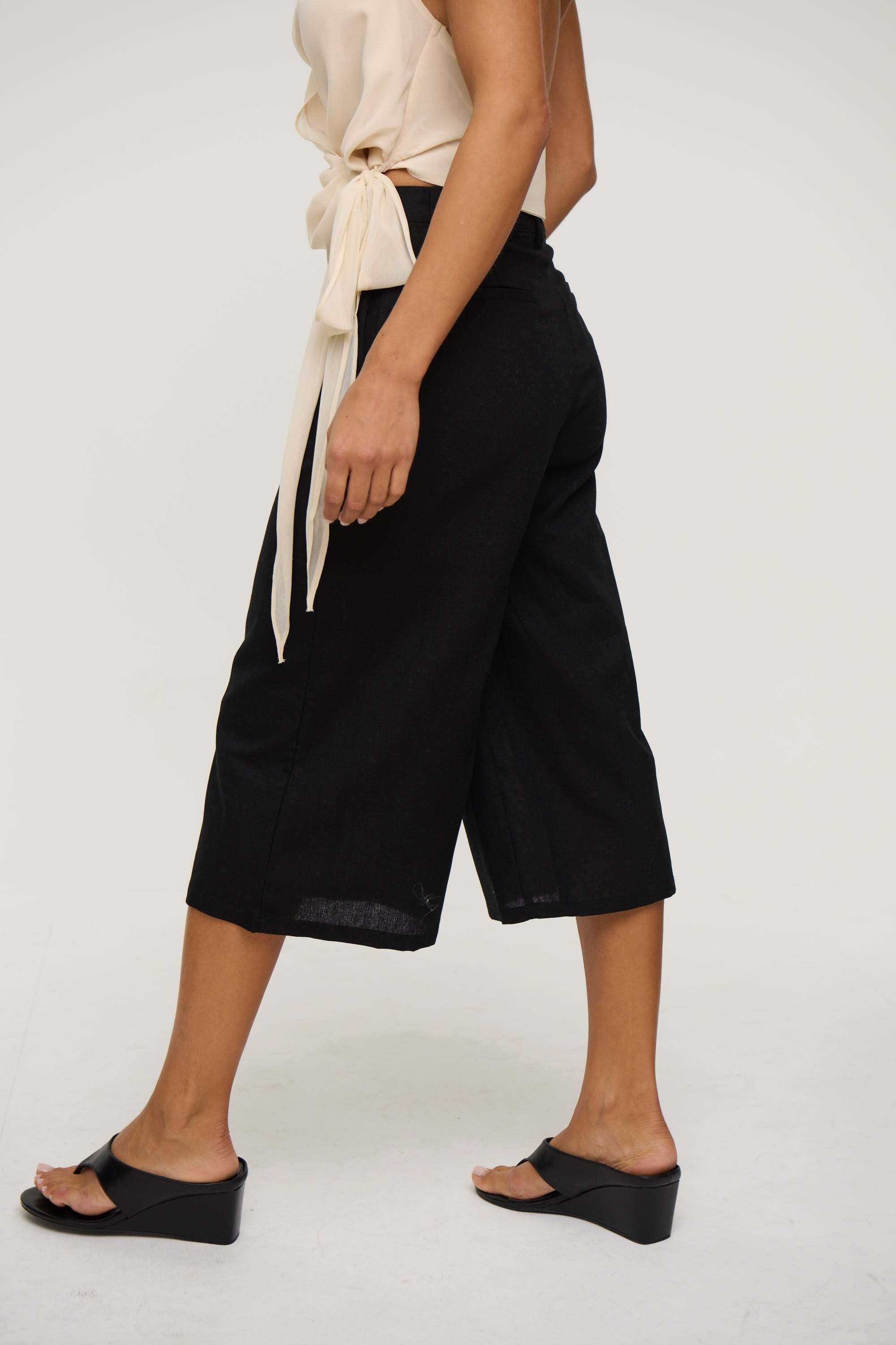 Esther Long Short Black