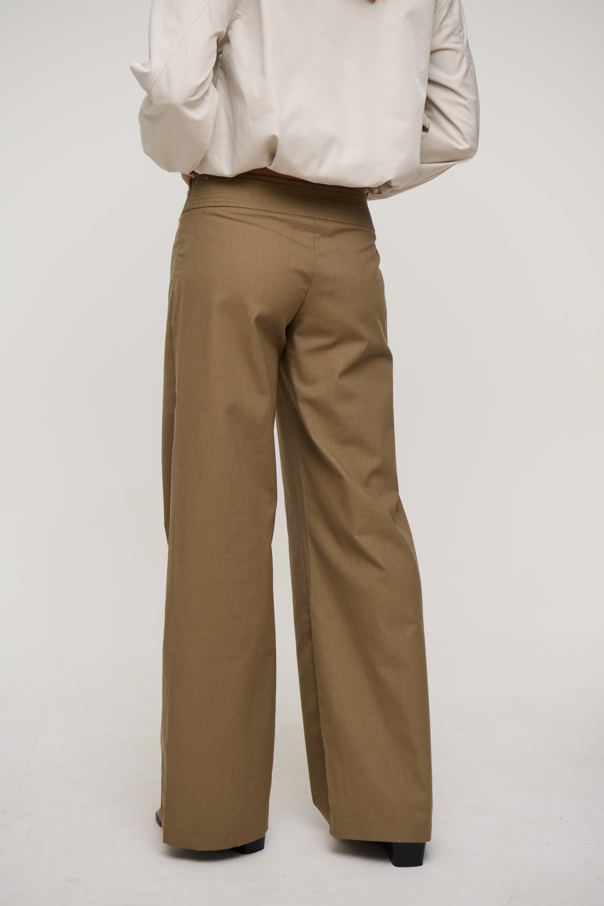 Deanne Pant Khaki