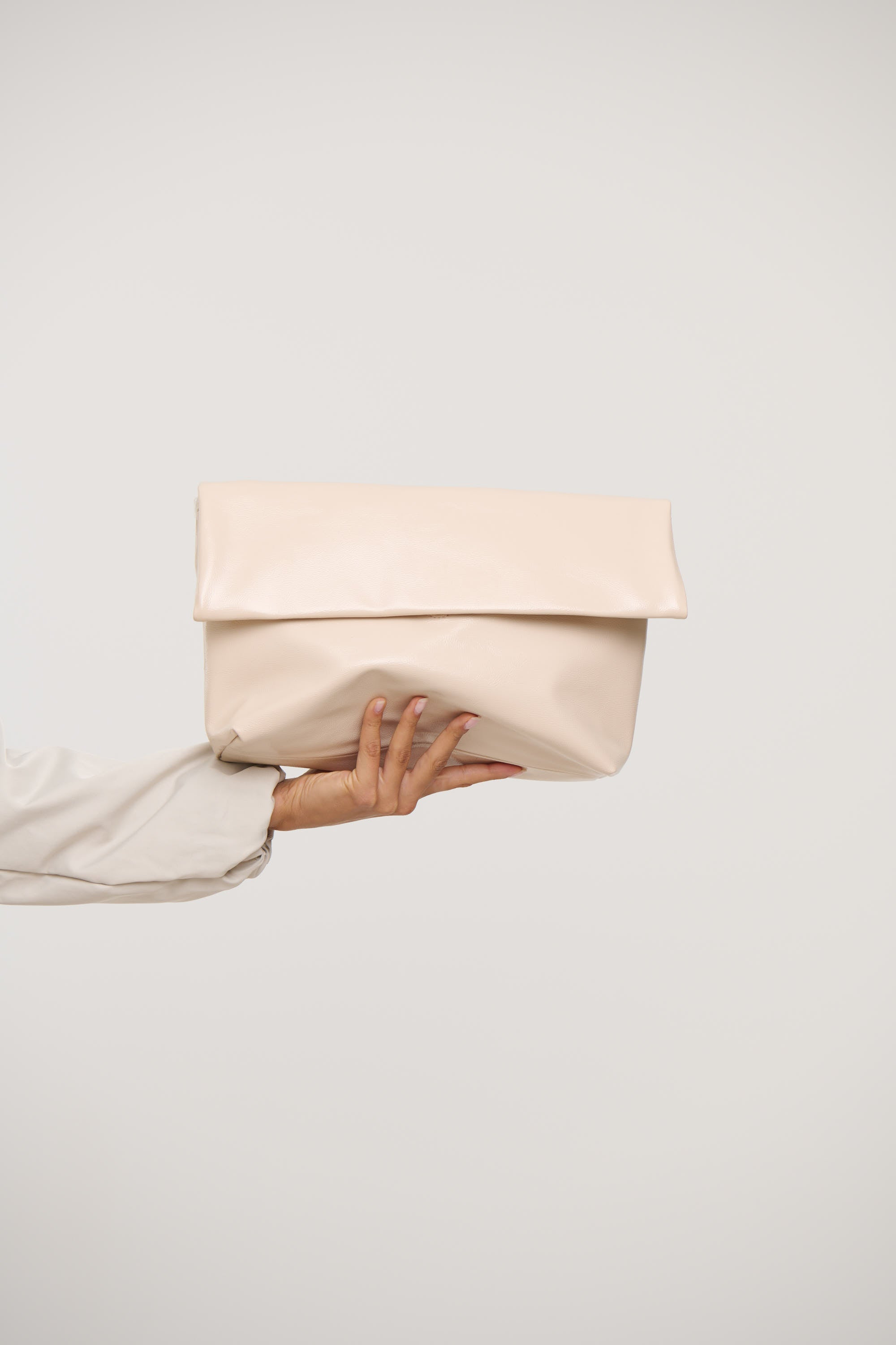 Rylee Clutch Bag Chalk Crinkle Patent