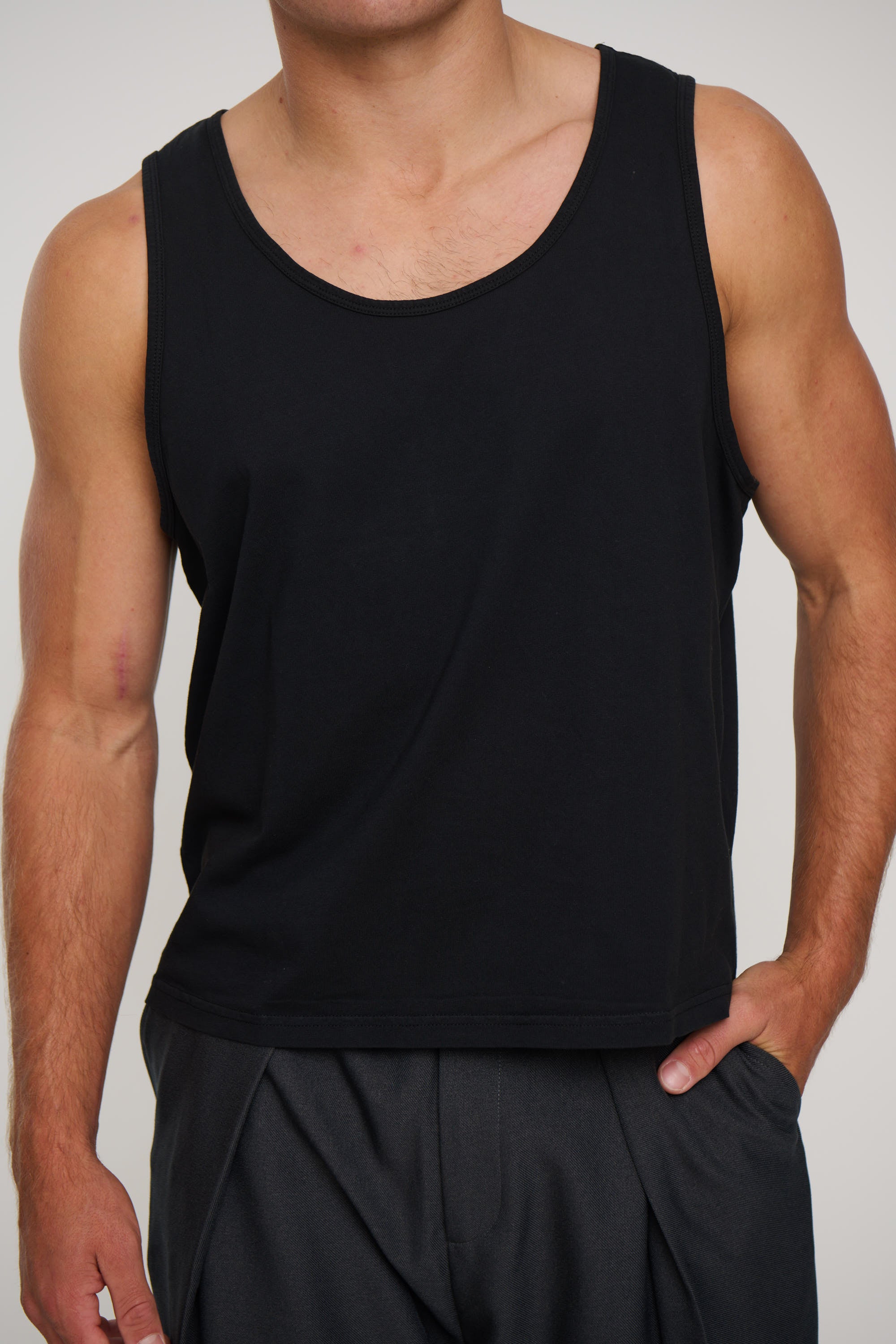 Richie Loose Crop Tank Black