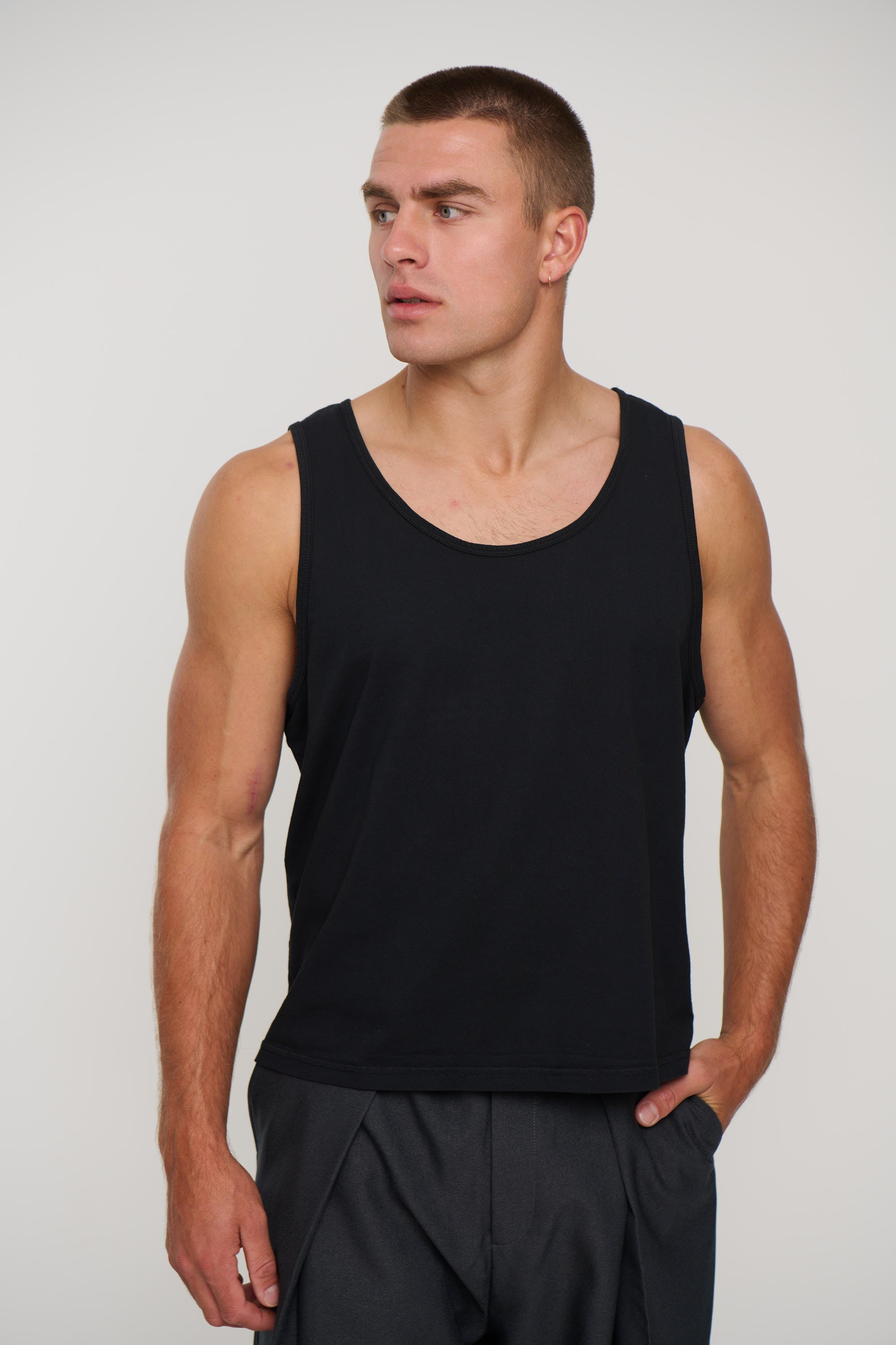 Richie Loose Crop Tank Black