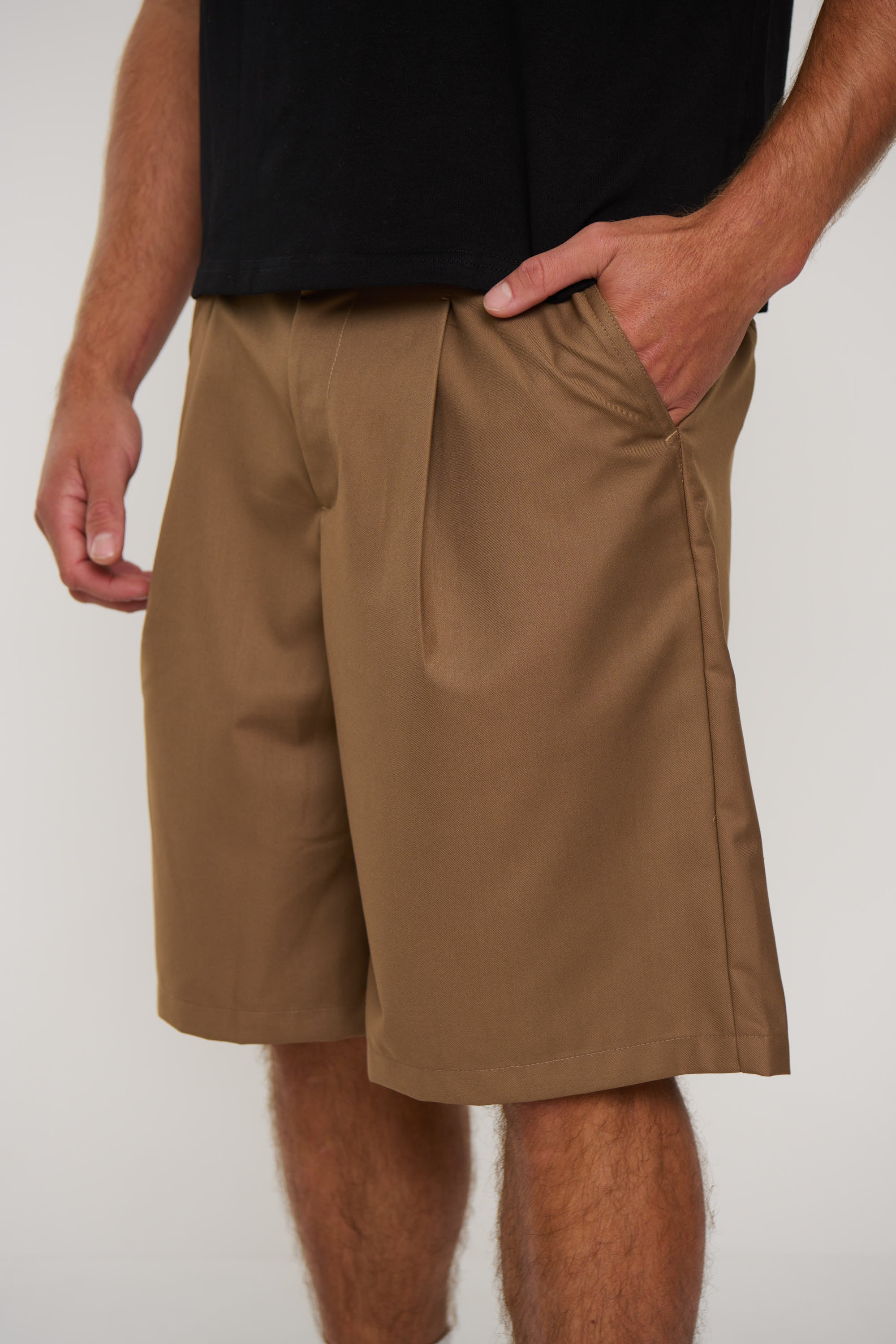 Dom Relaxed Short Choc