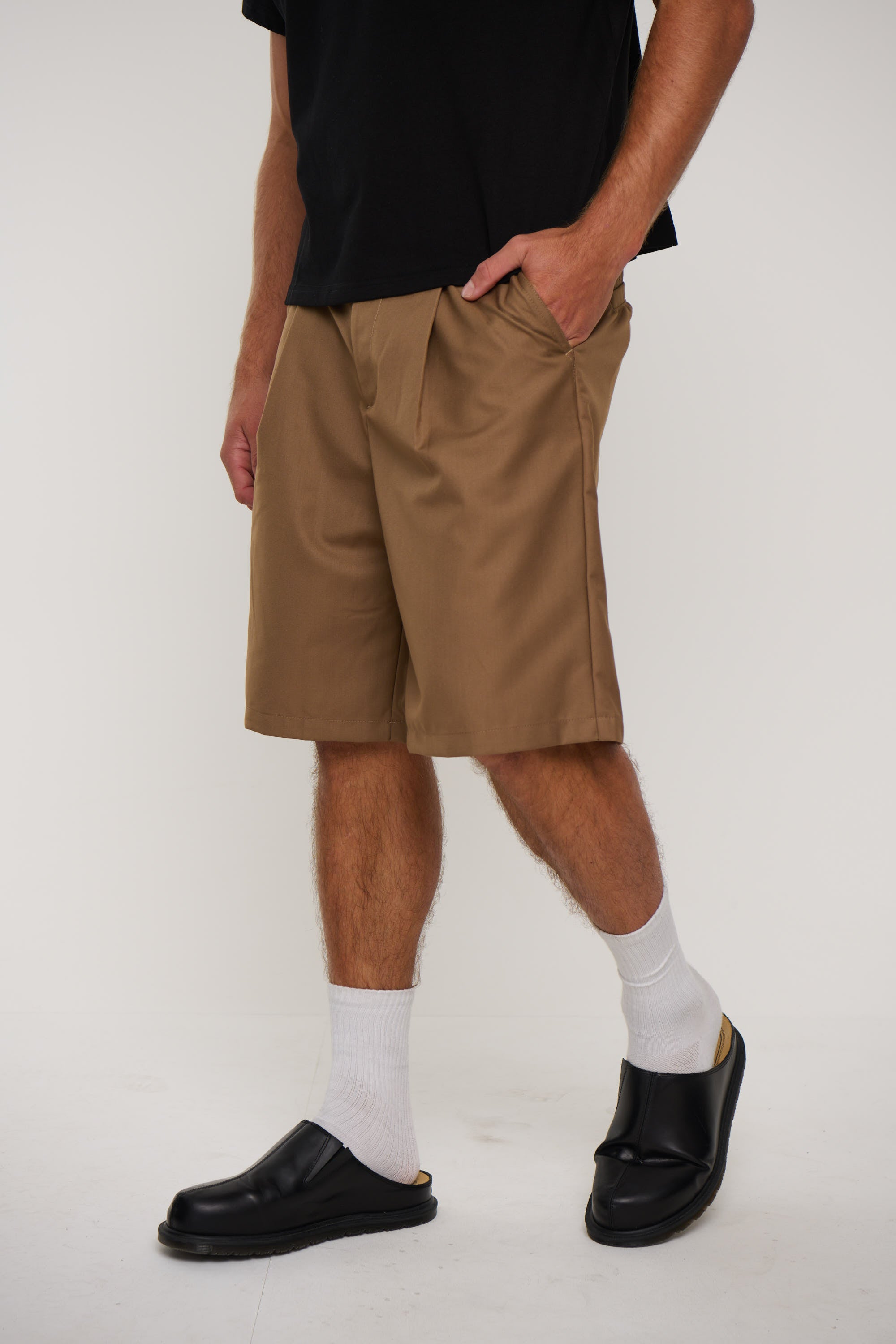 Dom Relaxed Short Choc