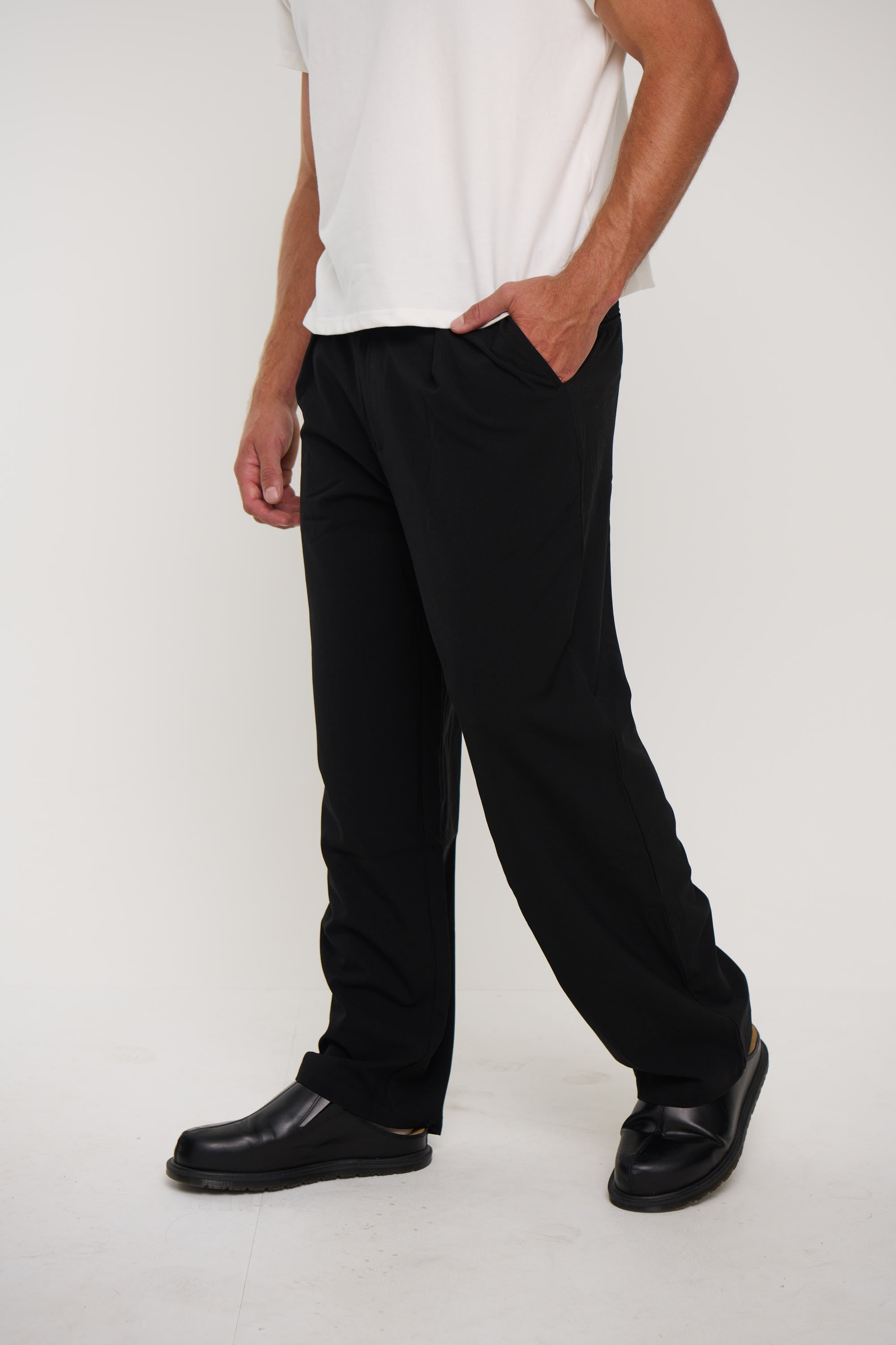 Lenny Pleat Straight Pant Black