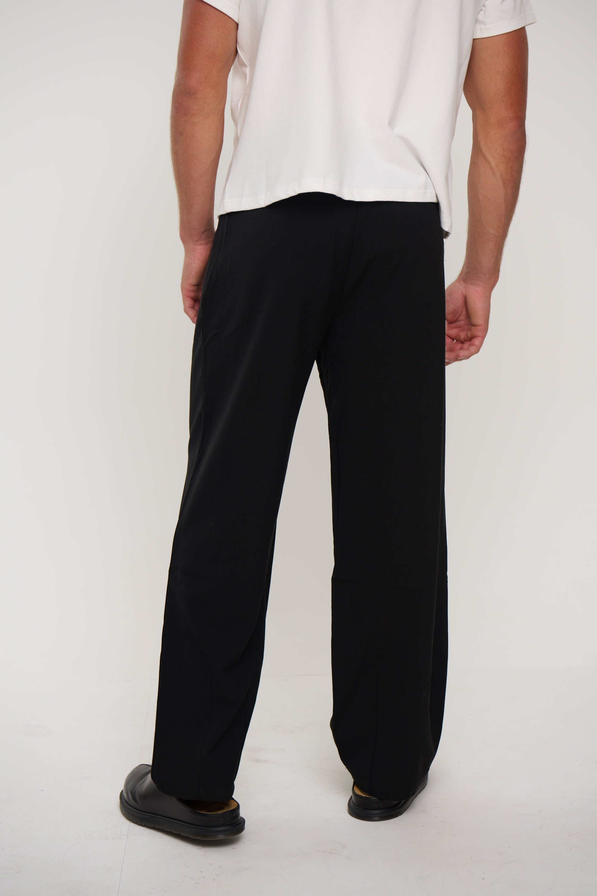 Lenny Pleat Straight Pant Black